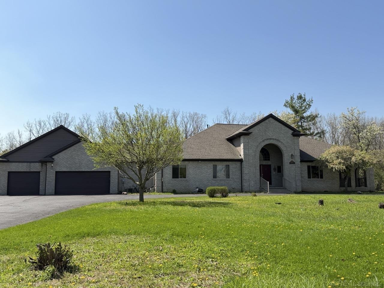 21707 Lilac LN