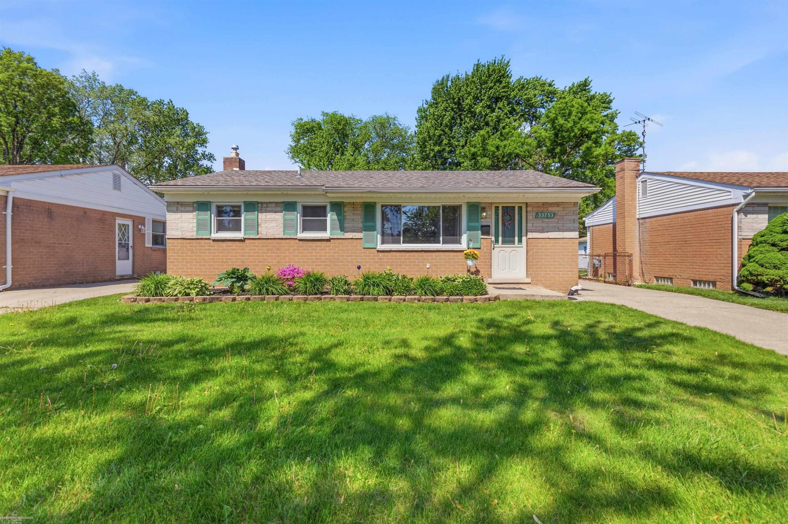 33753 Cheryl ST