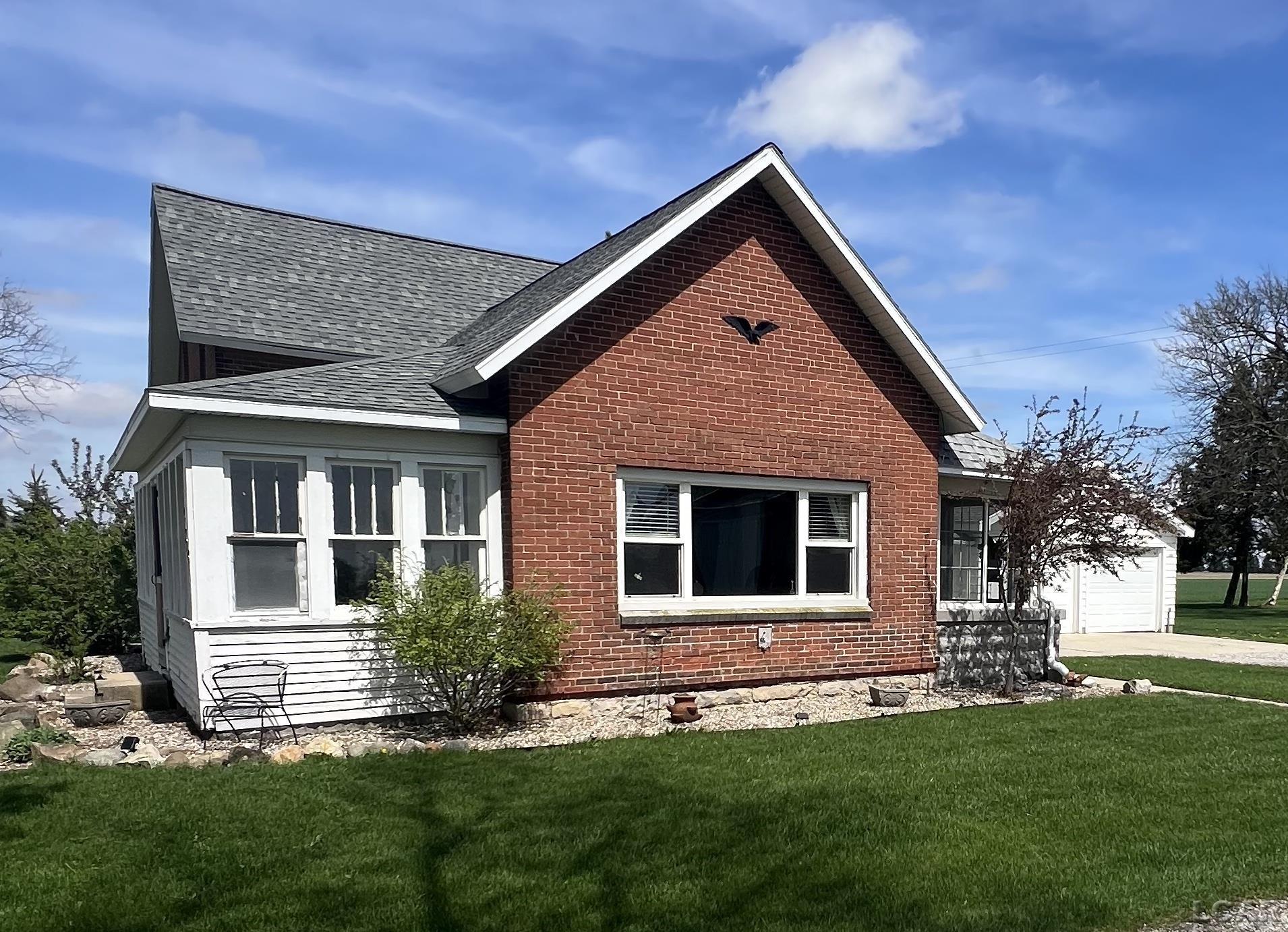 11725 Thompson HWY