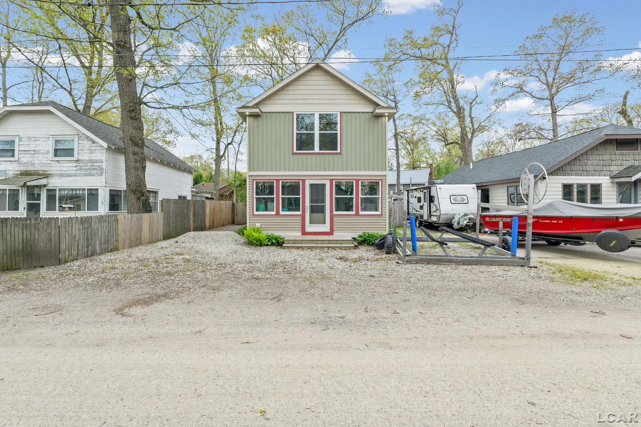 2128 Glenwood CT