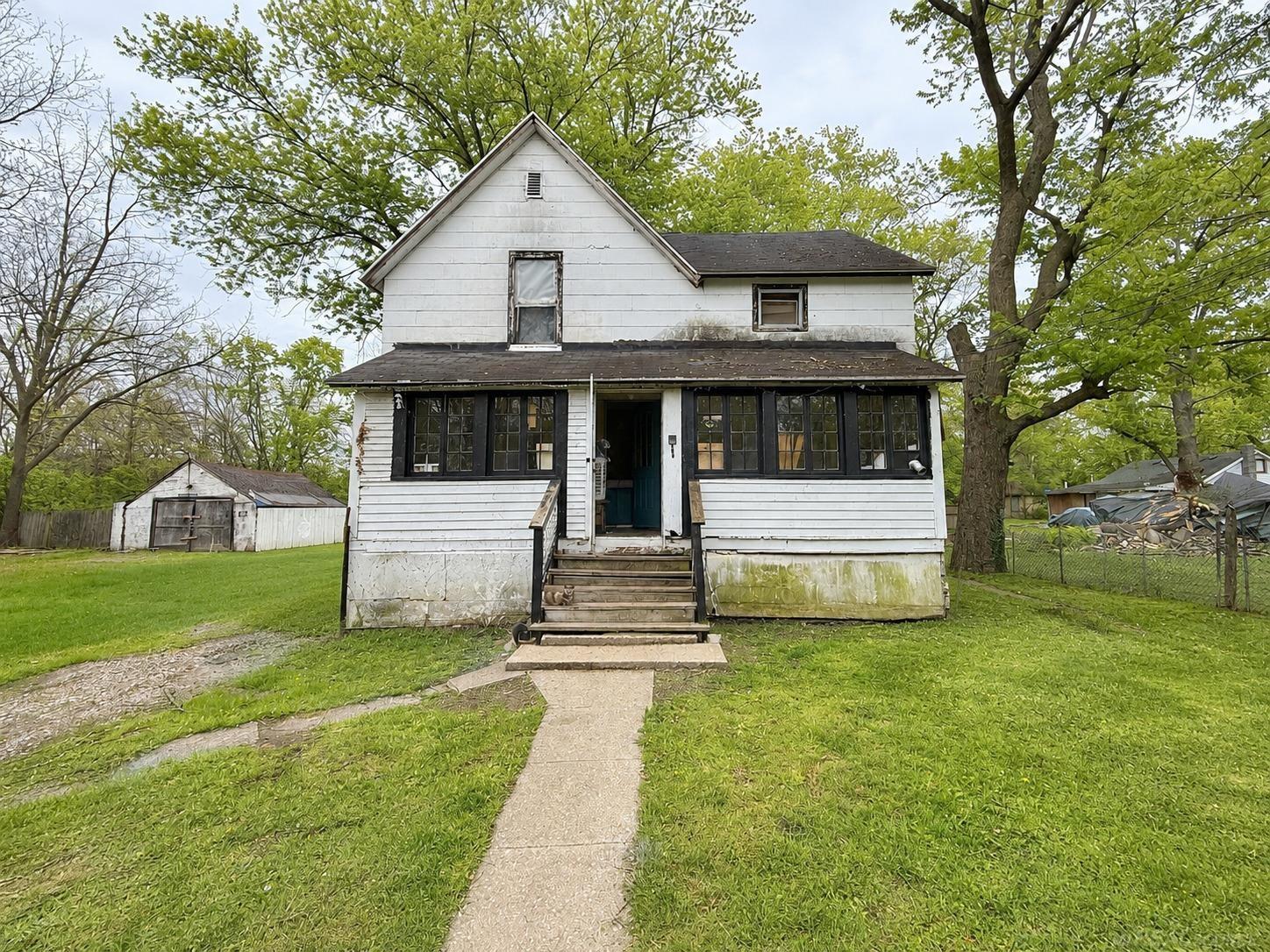 939 Field AVE