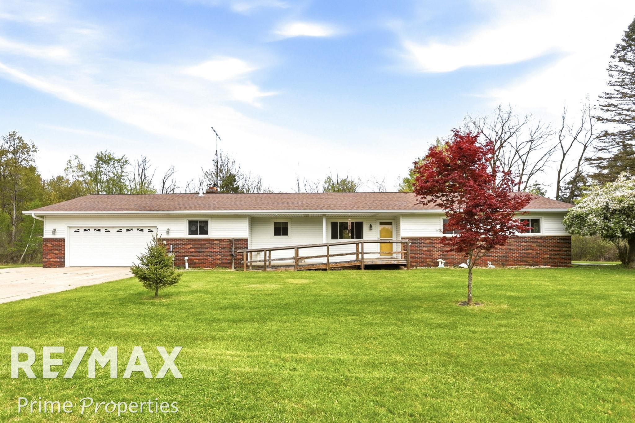 4301 Curtis RD