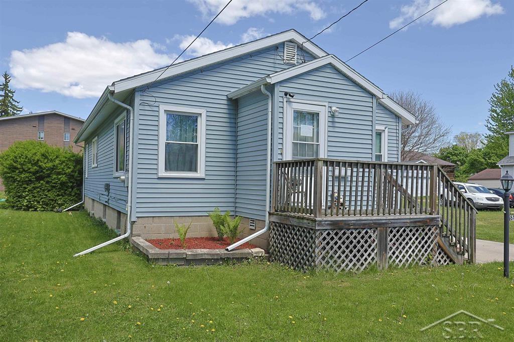 807 N Woodbridge ST