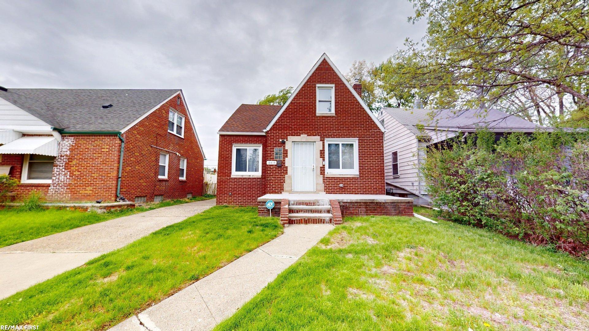 8415 Sherman AVE
