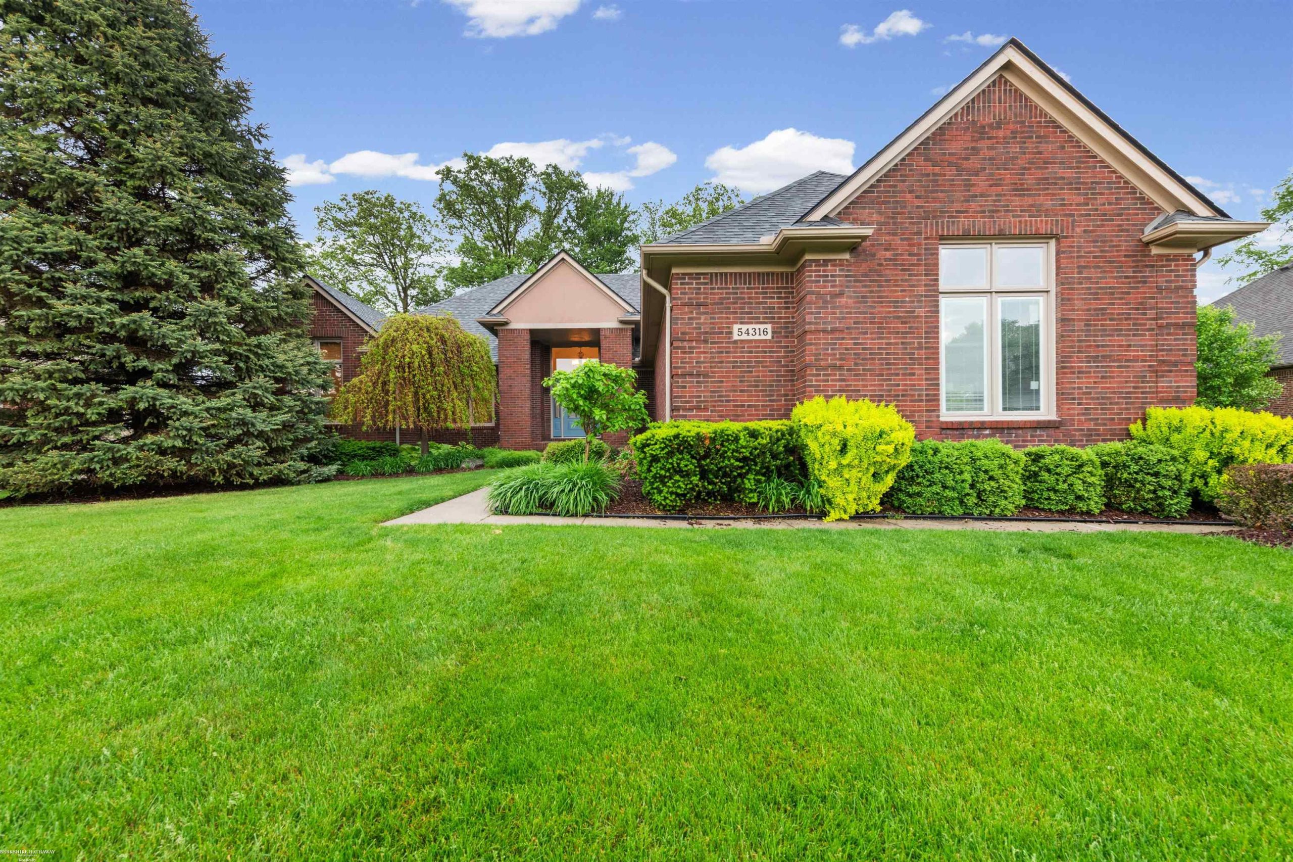 54316 Black Cherry LN