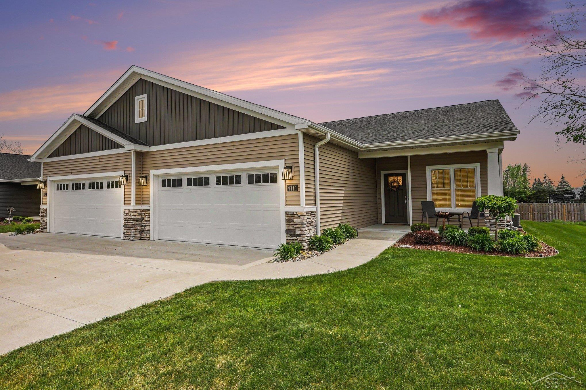 4111 Woodburn CT