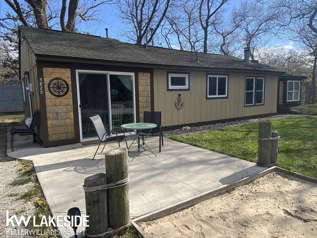 5825 Oak Pointe DR