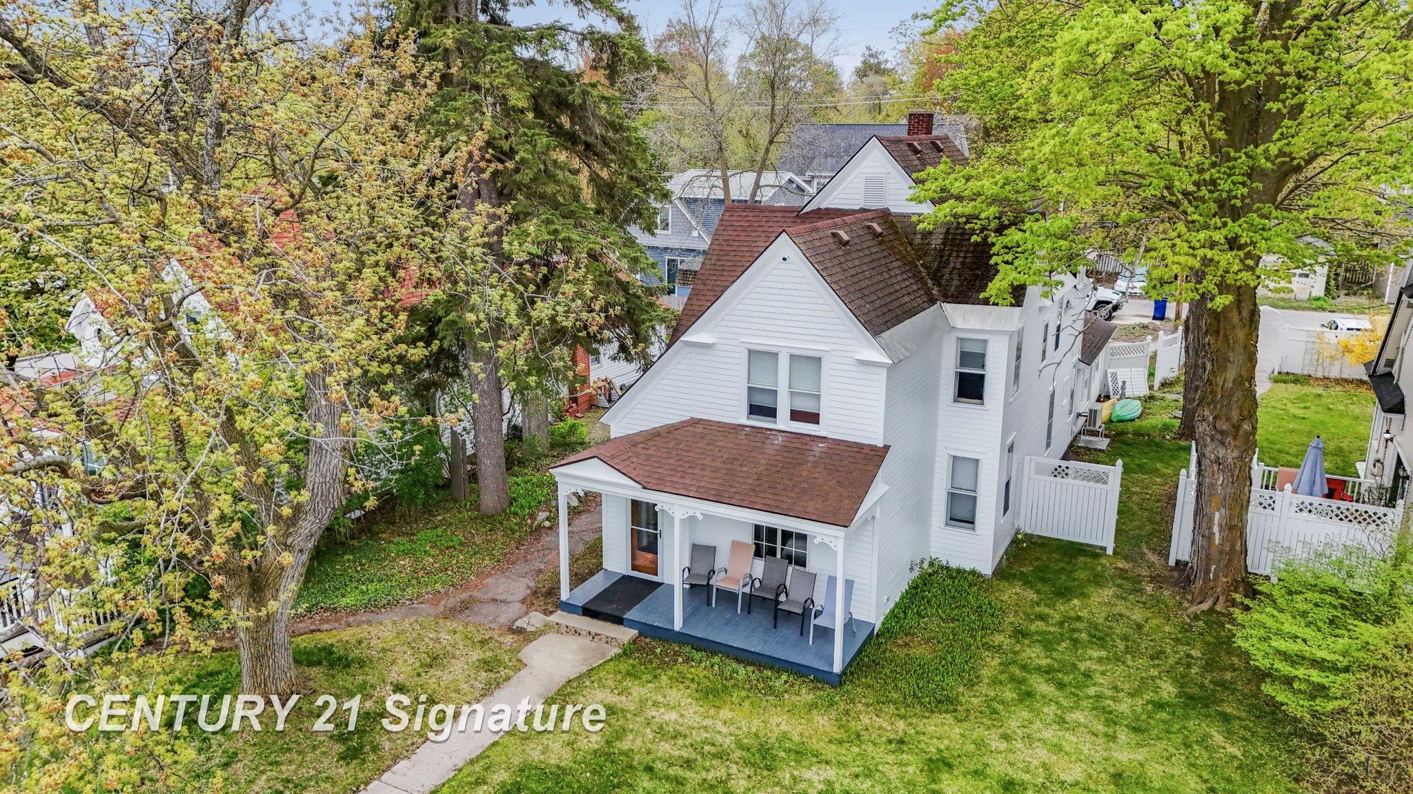 607 W Front ST