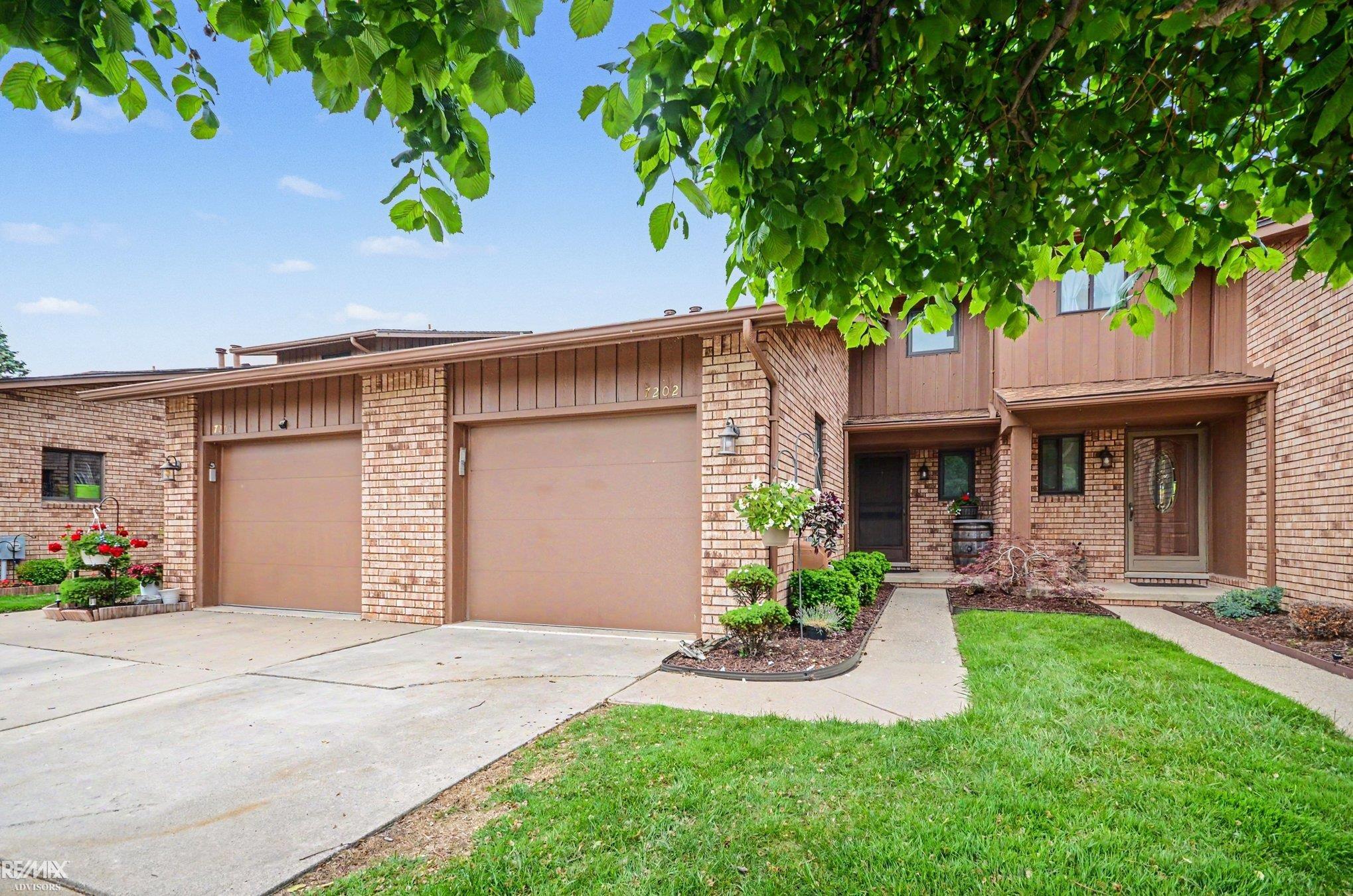 7202 Harbor DR