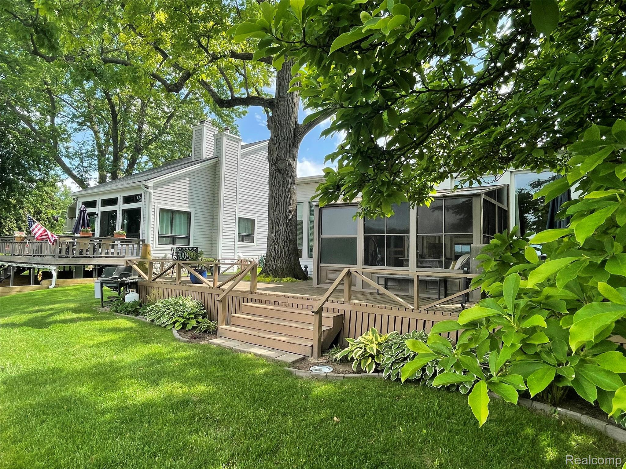 10470, King, Davisburg, Michigan, 48350
