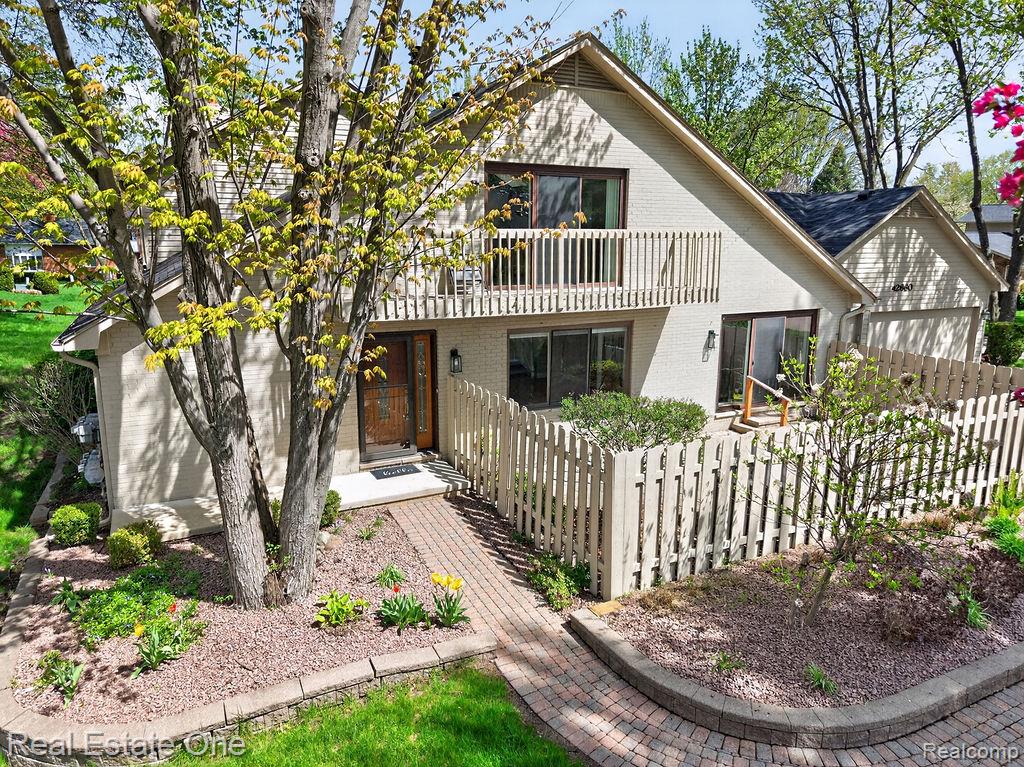 42660, Elizabeth, Clinton Township, Michigan, 48038