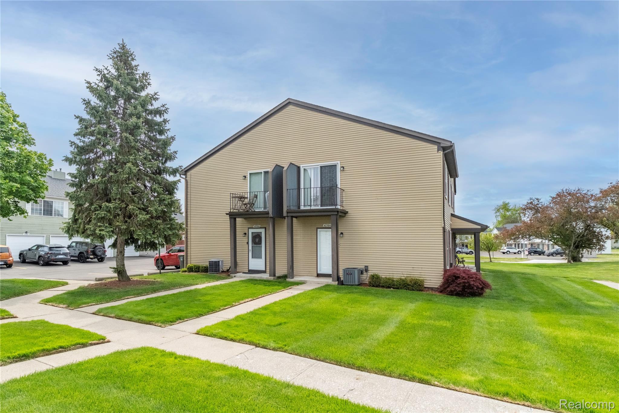 42564, Saratoga, #31, Canton, Michigan, 48187