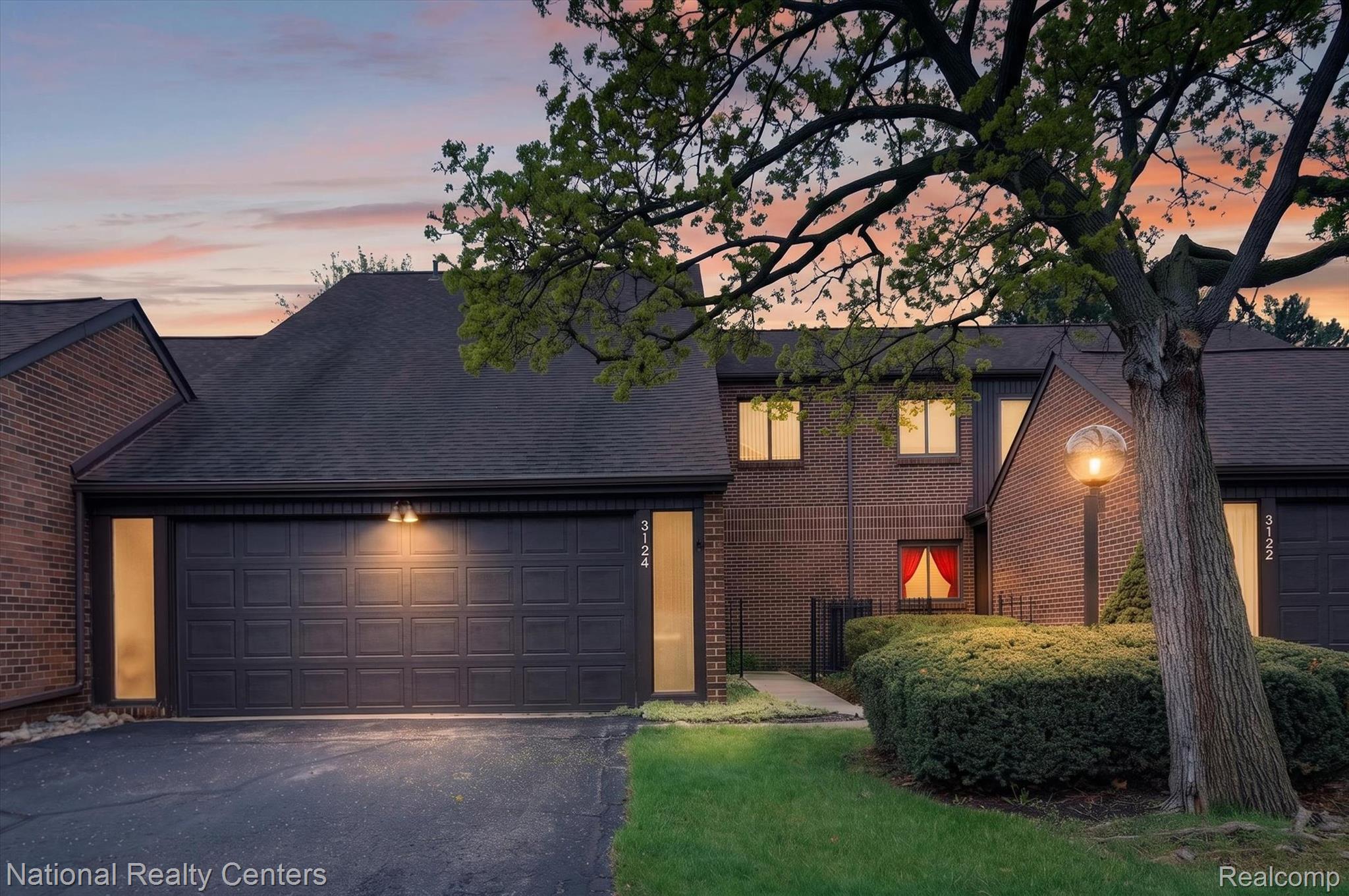 3124, Lindenwood, Dearborn, Michigan, 48120