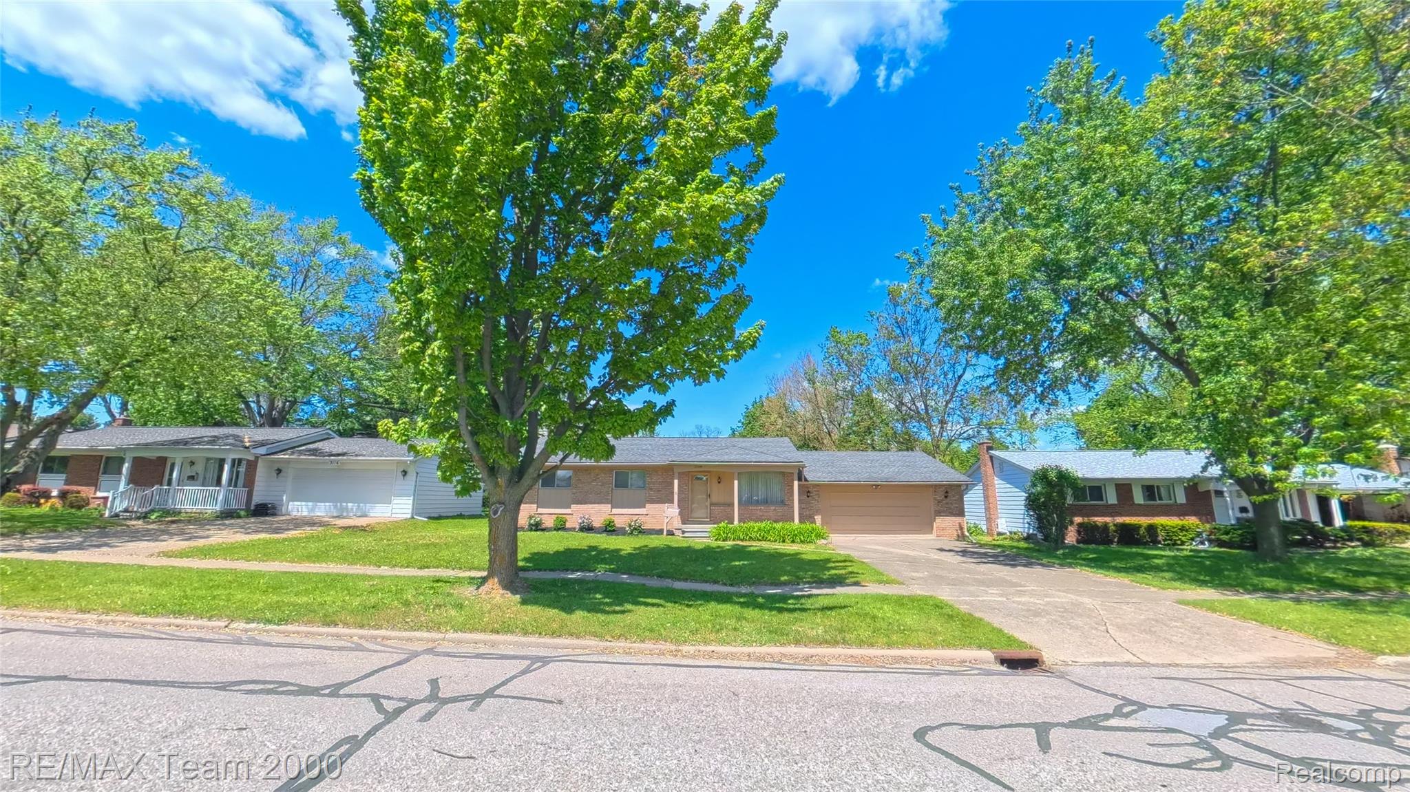 2104, Whittier, Ypsilanti, Michigan, 48197