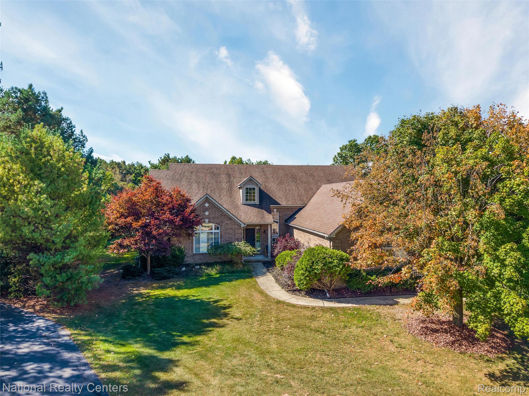 678, Joshua, Highland, Michigan, 48356