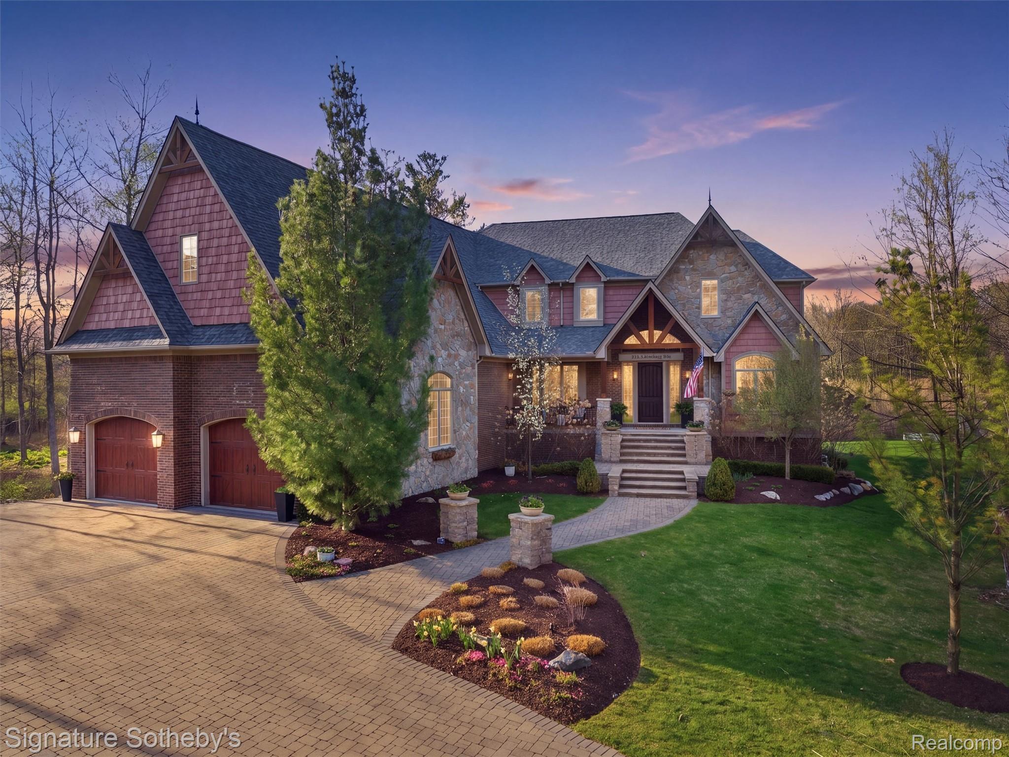 1595, Carriage, Rochester, Michigan, 48307