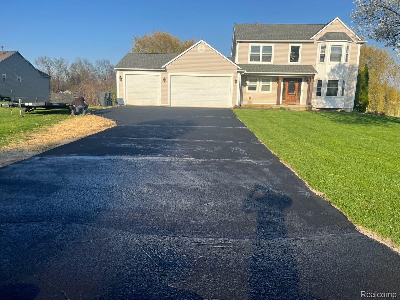 9440, Apple, Fenton, Michigan, 48430