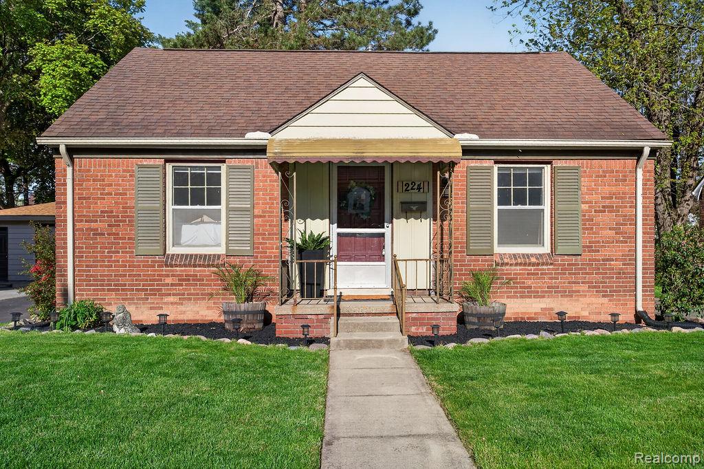 224, Josephine, Pontiac, Michigan, 48341
