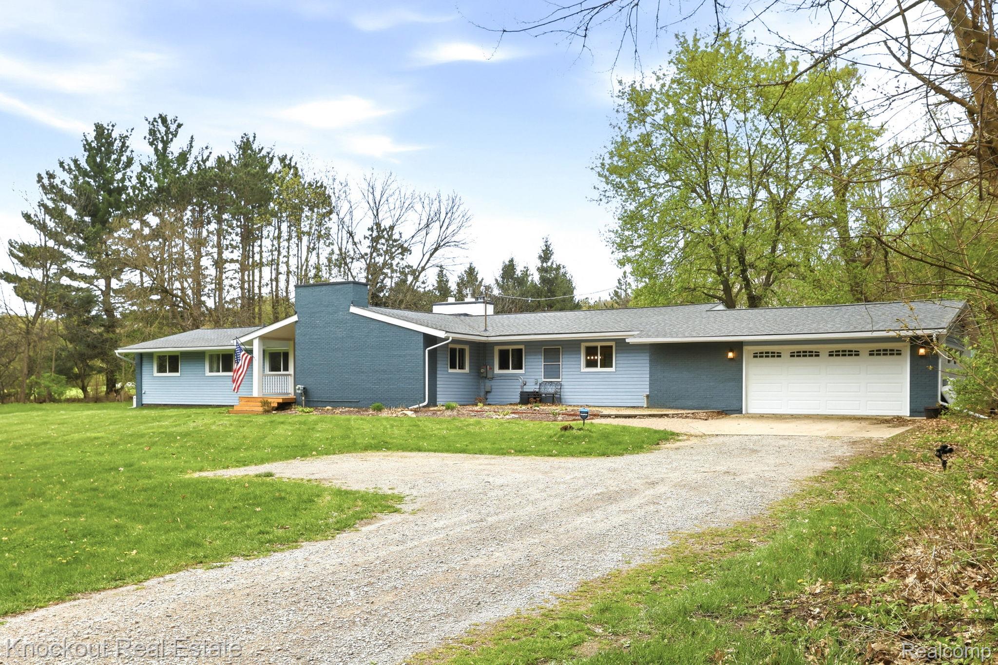 12452, Canada, Birch Run, Michigan, 48415