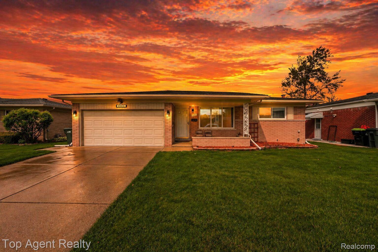 33437, Somerset, Sterling Heights, Michigan, 48312
