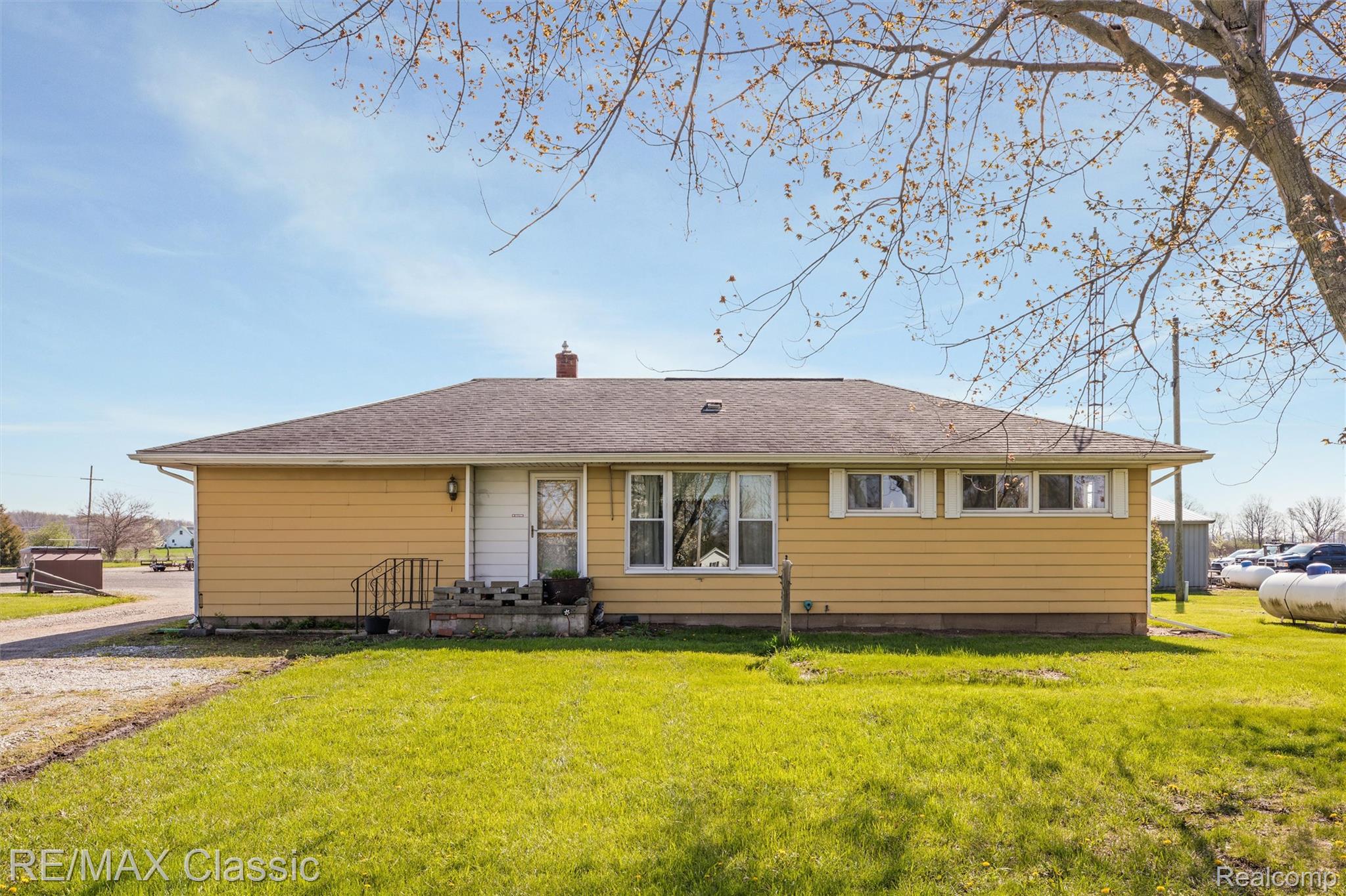 11024, Dennison, Milan, Michigan, 48160