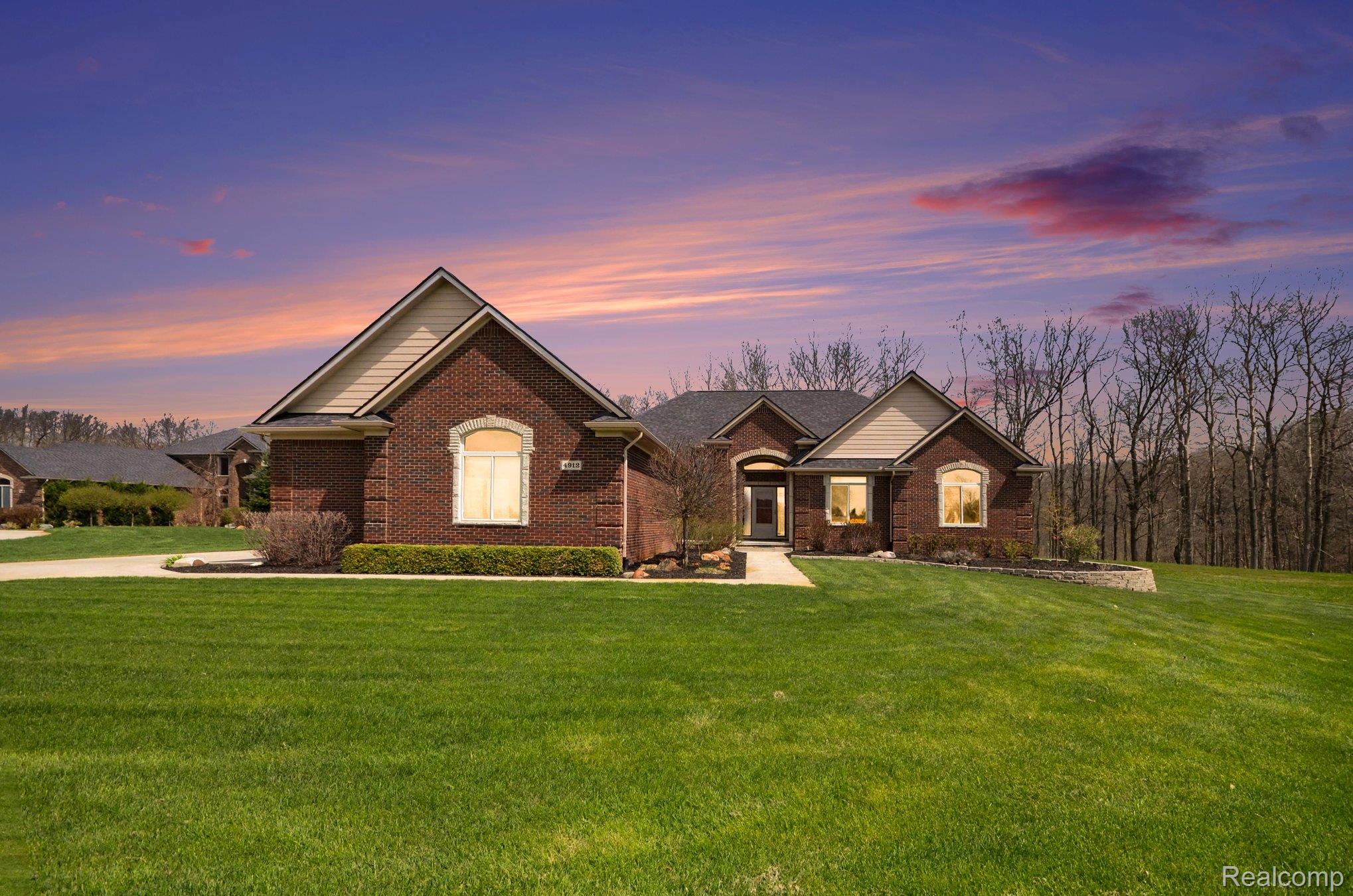4912, Rosy, Leonard, Michigan, 48367