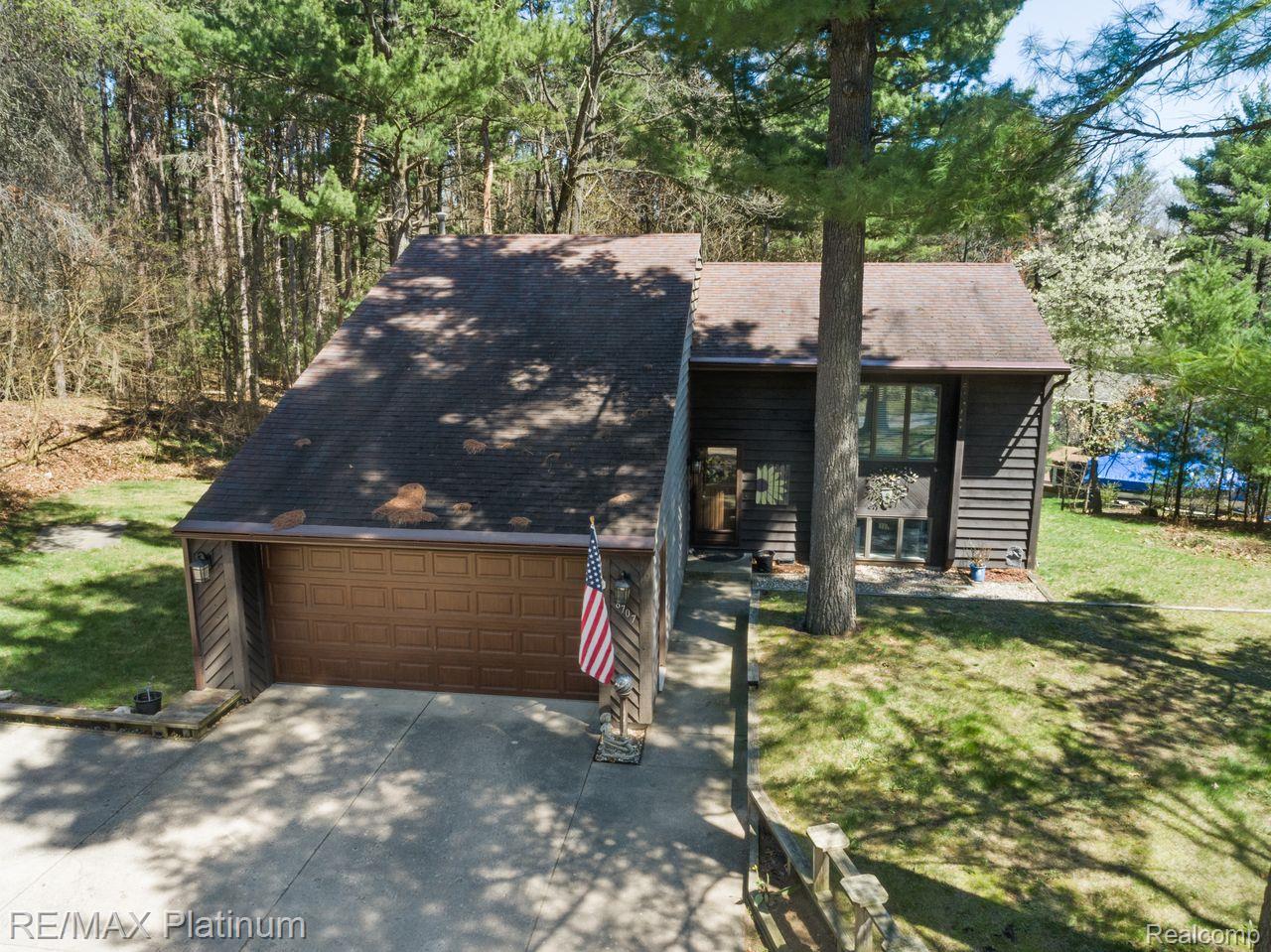 8707, White Fawn, NE, Rockford, Michigan, 49341