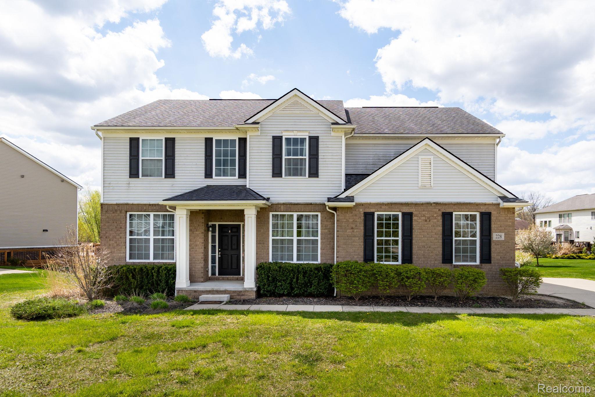 228, HEATHERBRAE, Oakland, Michigan, 48363