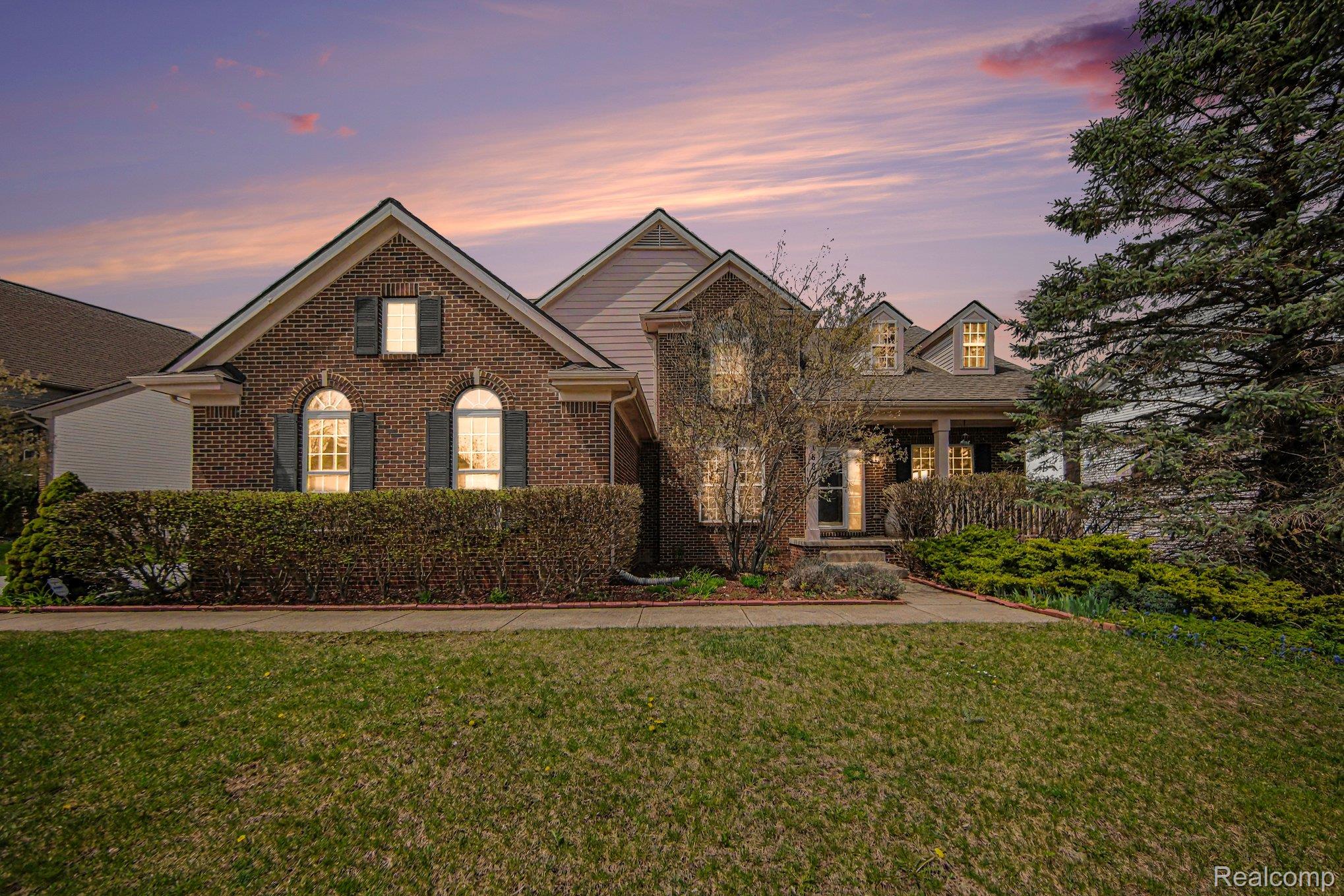 1660, Meadowside, Ann Arbor, Michigan, 48104