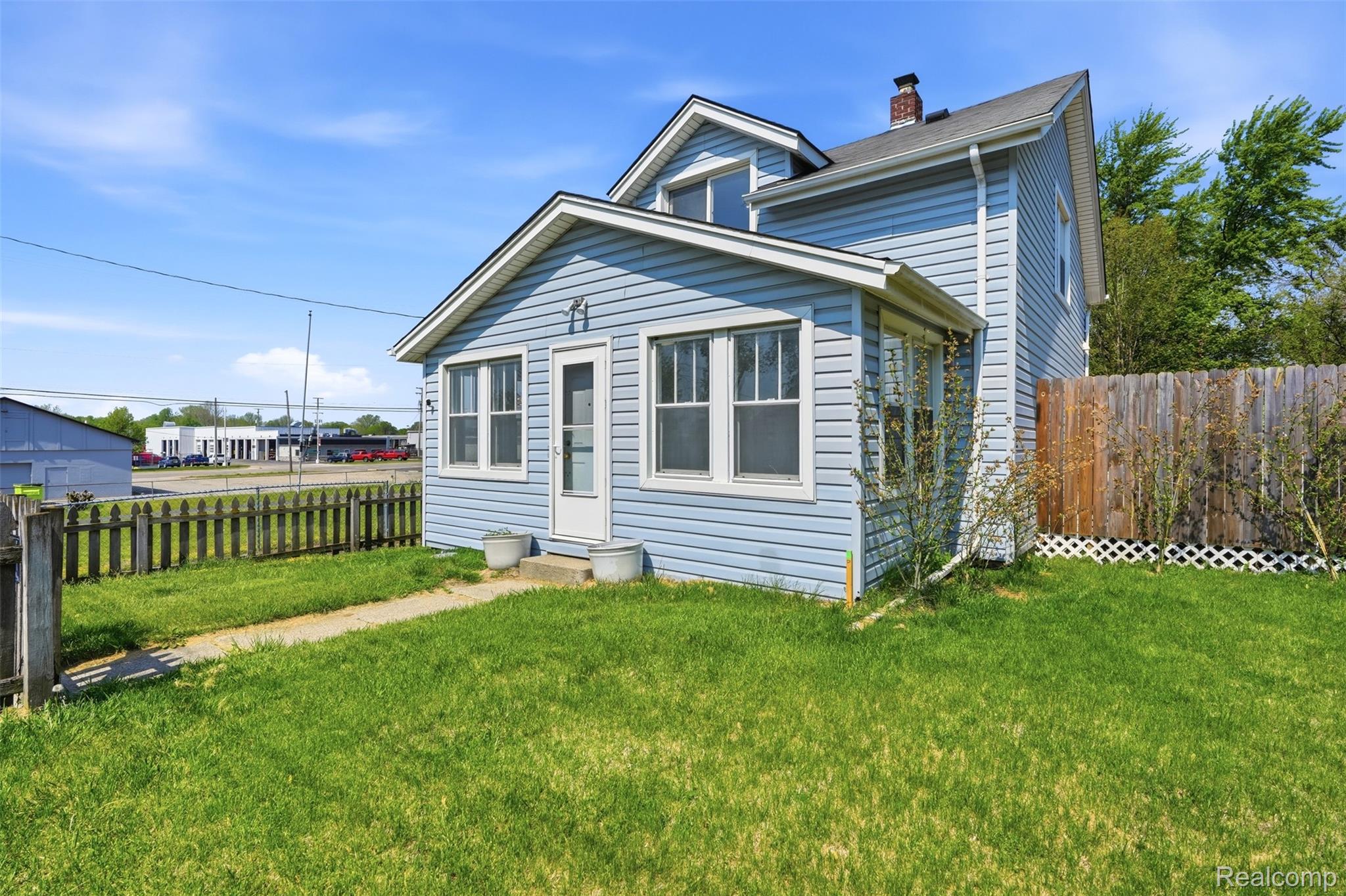 635, Lounsbury, Pontiac, Michigan, 48340