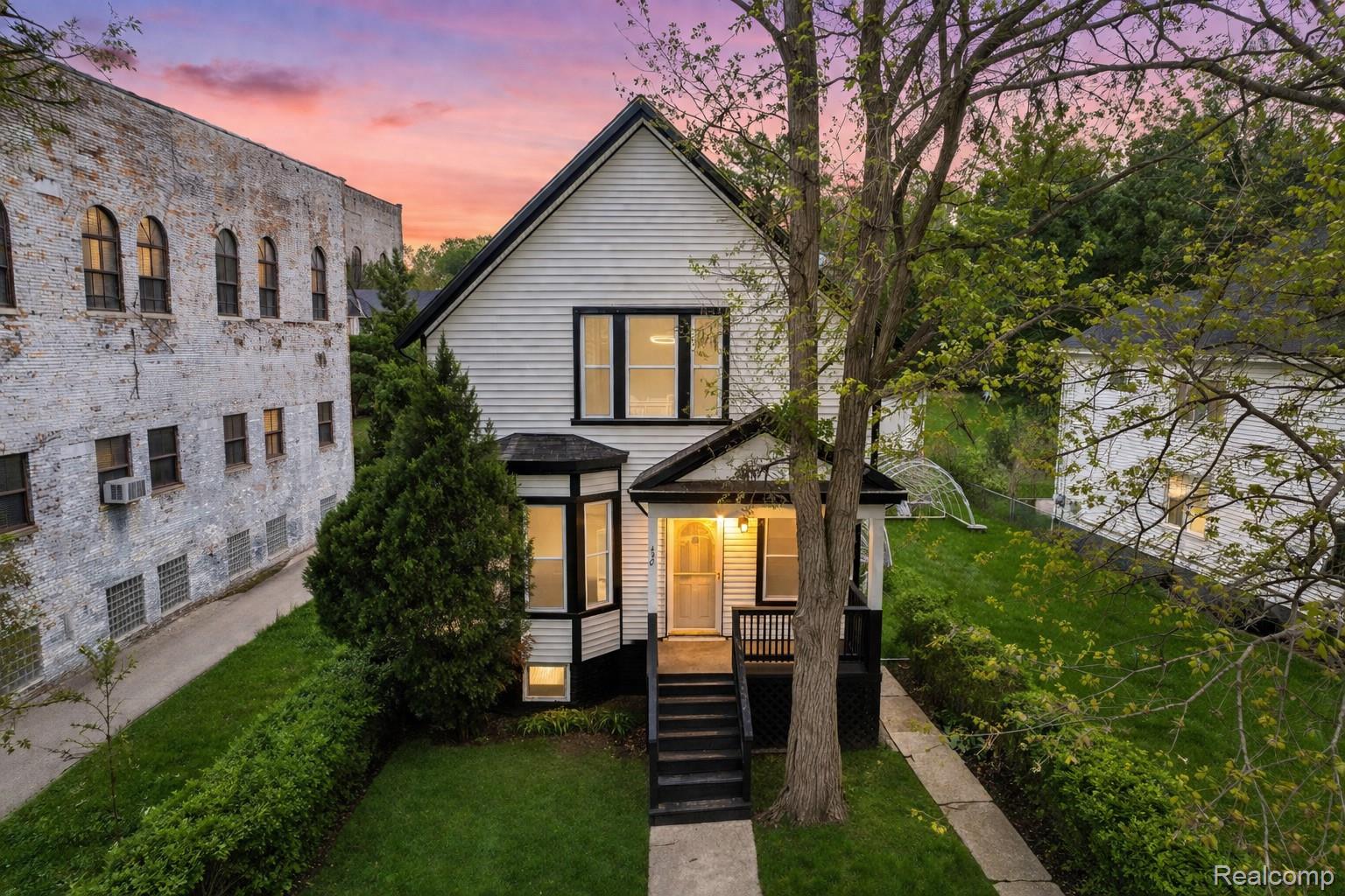 430, Holbrook, Detroit, Michigan, 48202
