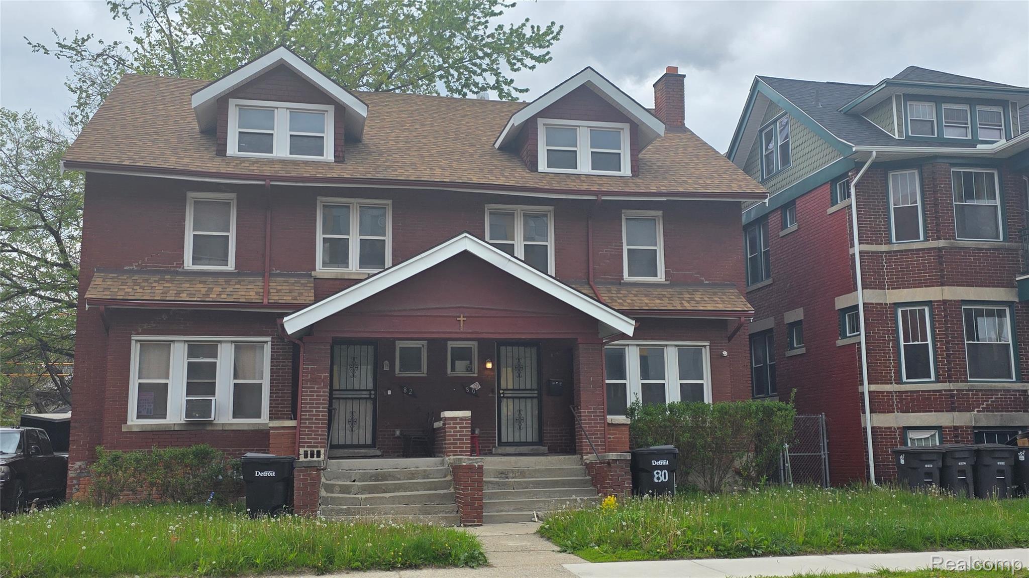 80, Clairmount, Detroit, Michigan, 48202
