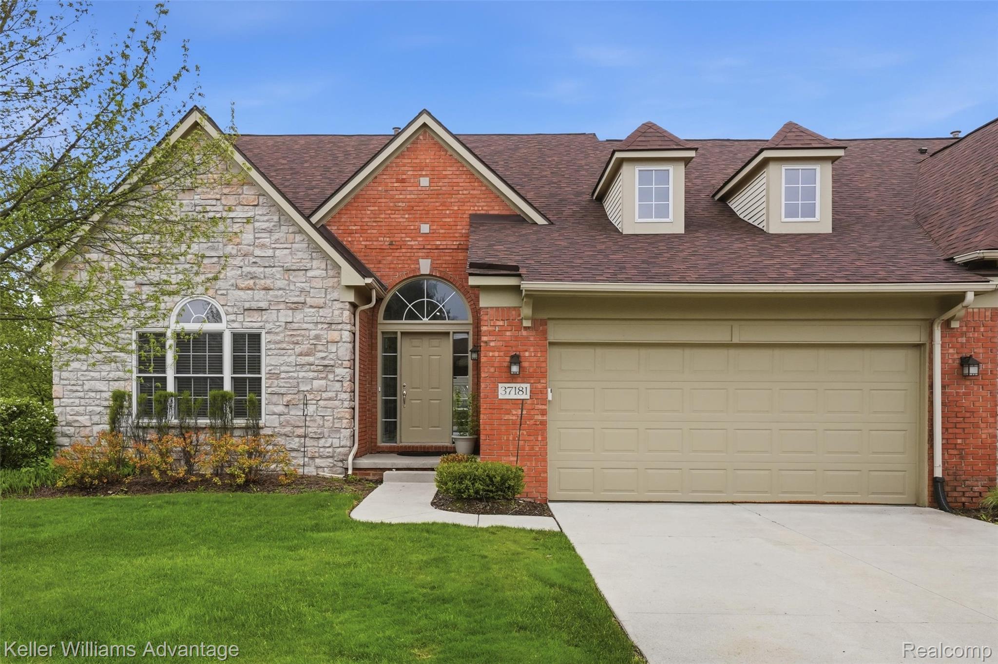 37181, Berkleigh, #53, Farmington Hills, Michigan, 48331