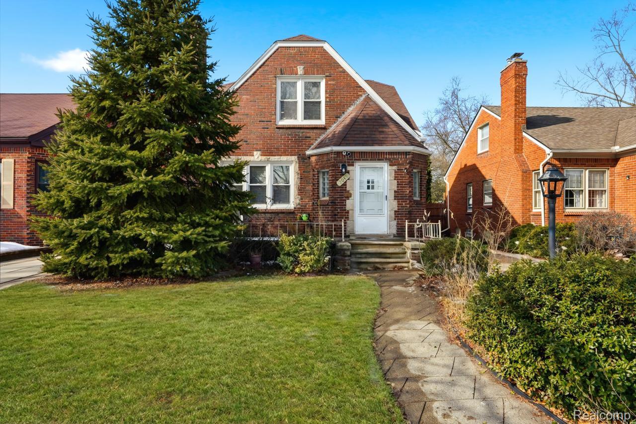 2045, ELIZABETH, Dearborn, Michigan, 48128