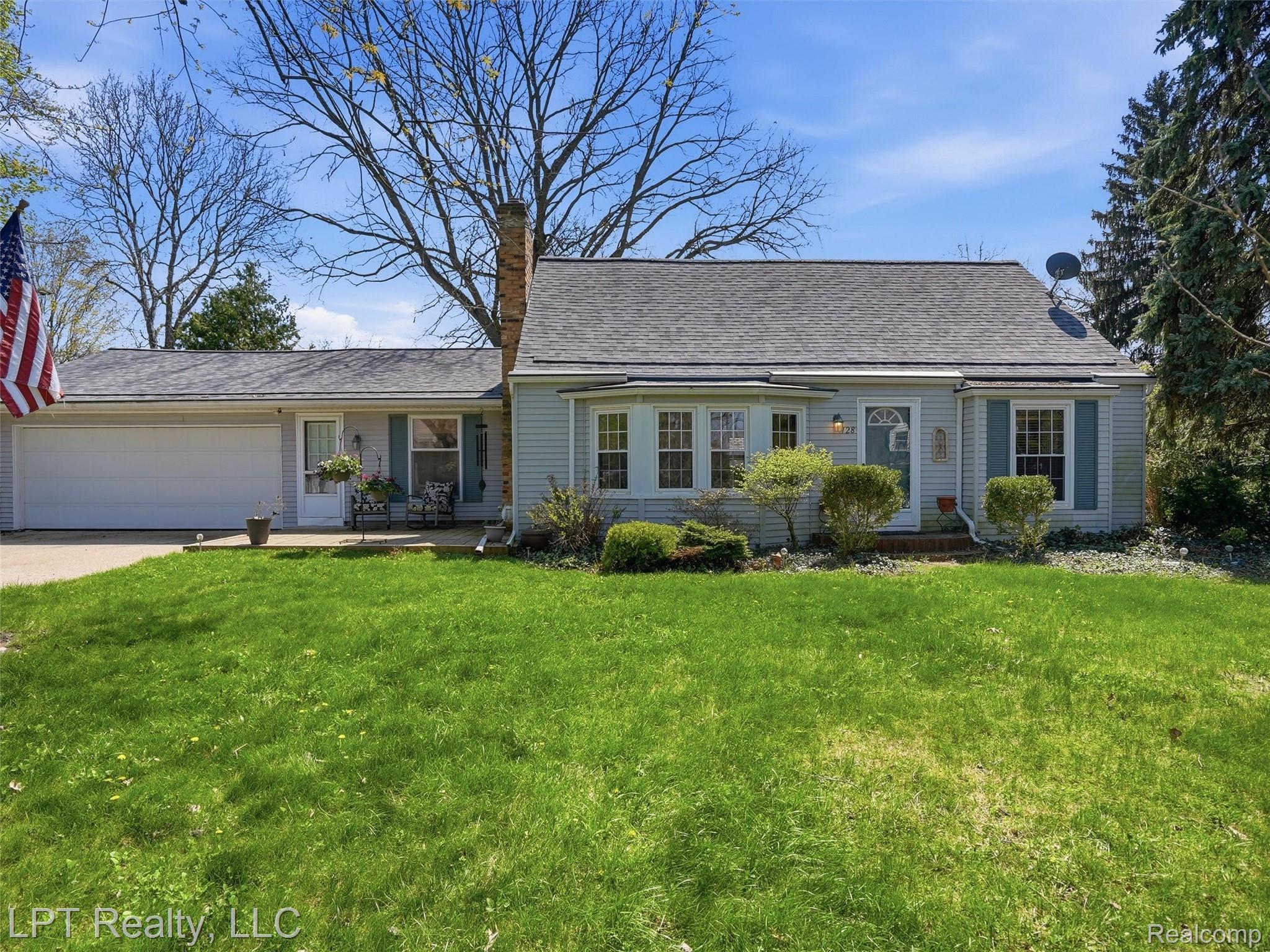 128, Becker, Brighton, Michigan, 48116