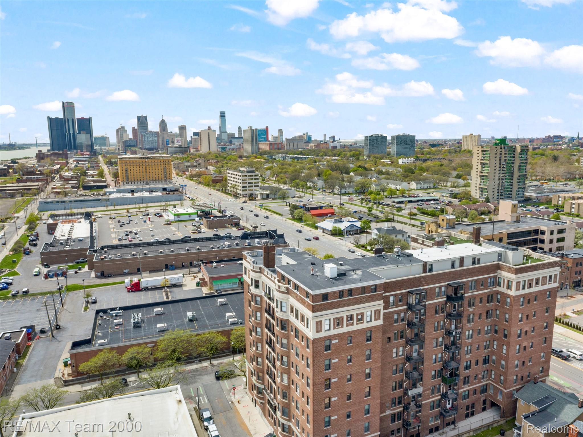 2900, Jefferson, #61-C8, Detroit, Michigan, 48207