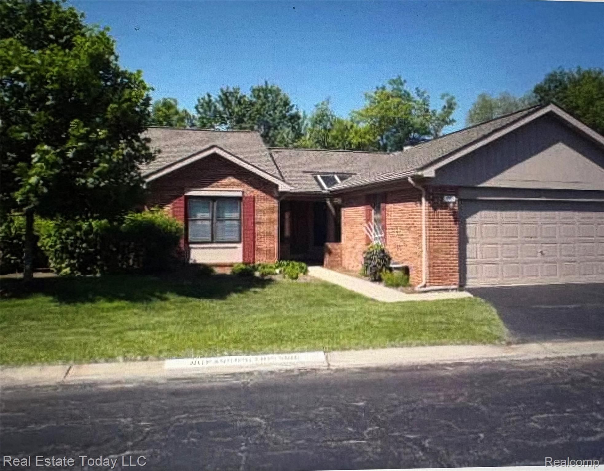 7283, Huntcliff, #57, West Bloomfield, Michigan, 48322