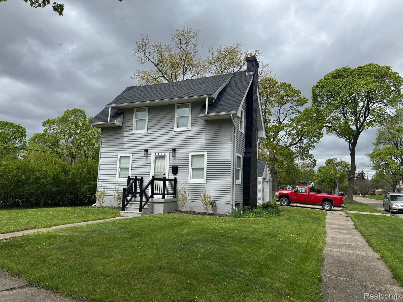 1102, Dayton, Flint, Michigan, 48504