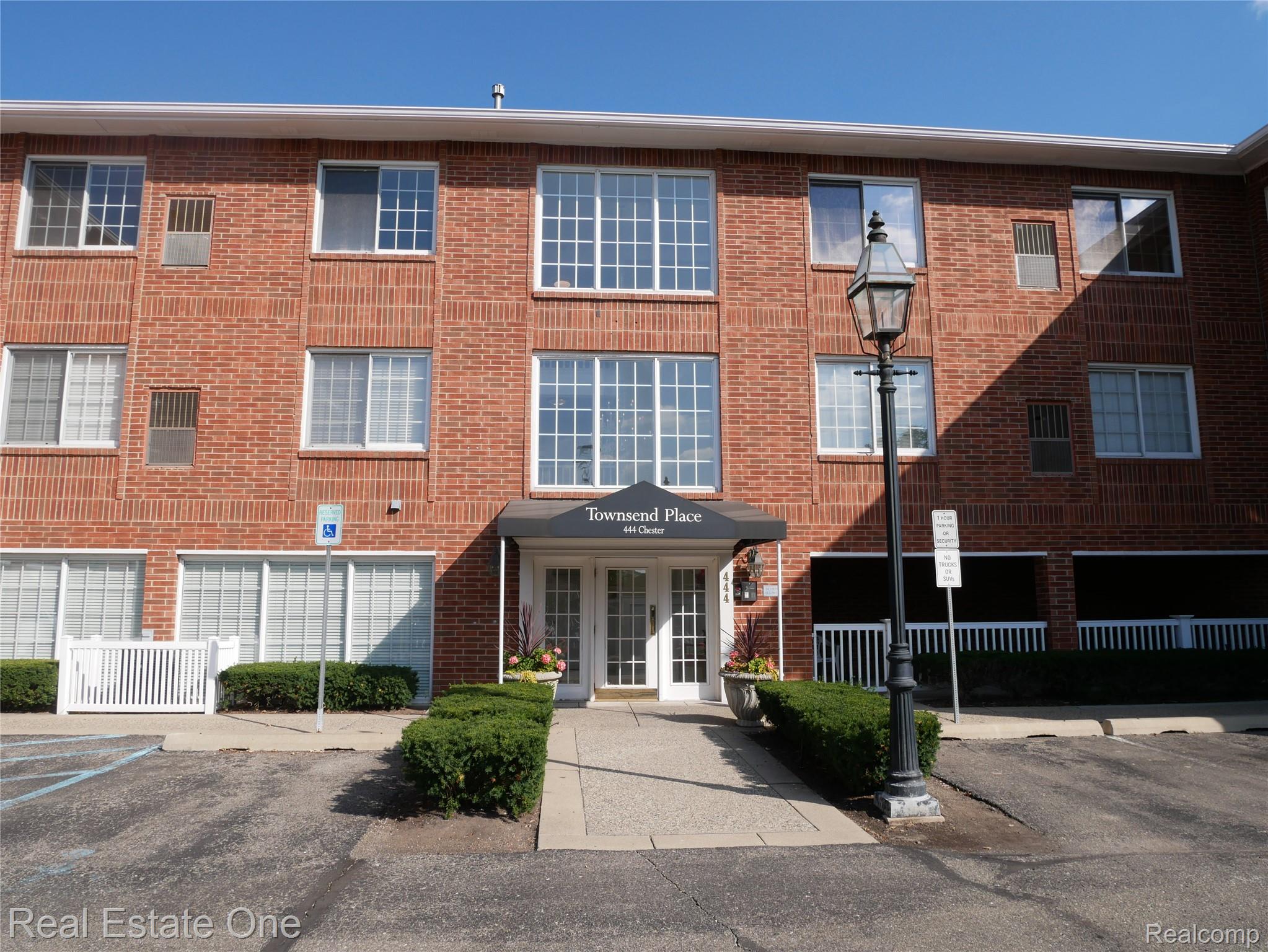 444, Chester, #413, Birmingham, Michigan, 48009