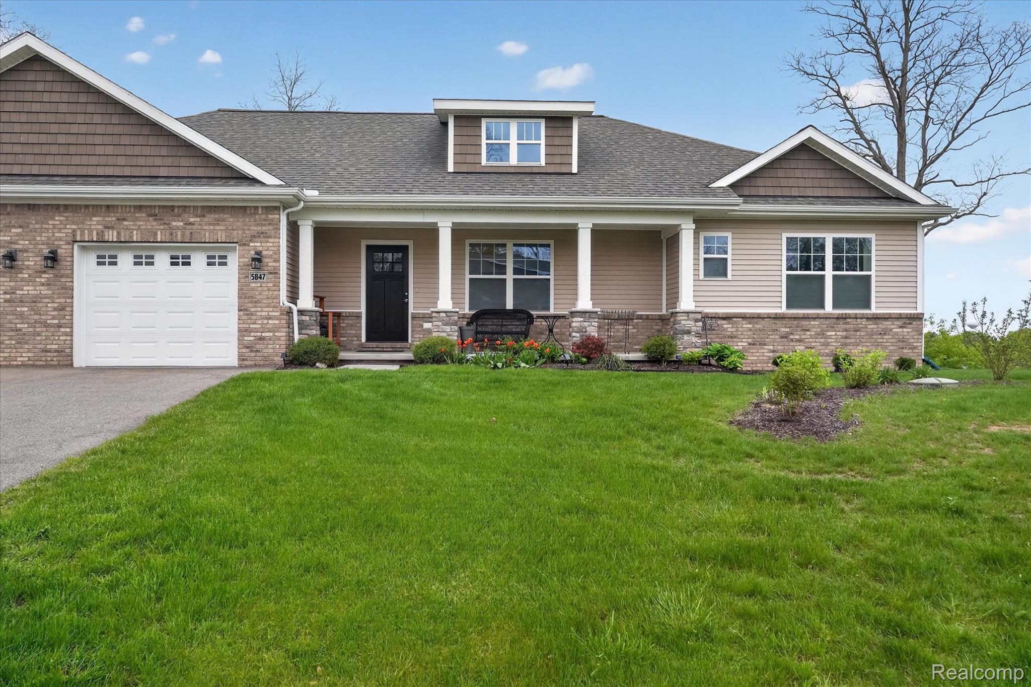 5847, Scenic Bluff, #28, Brighton, Michigan, 48116
