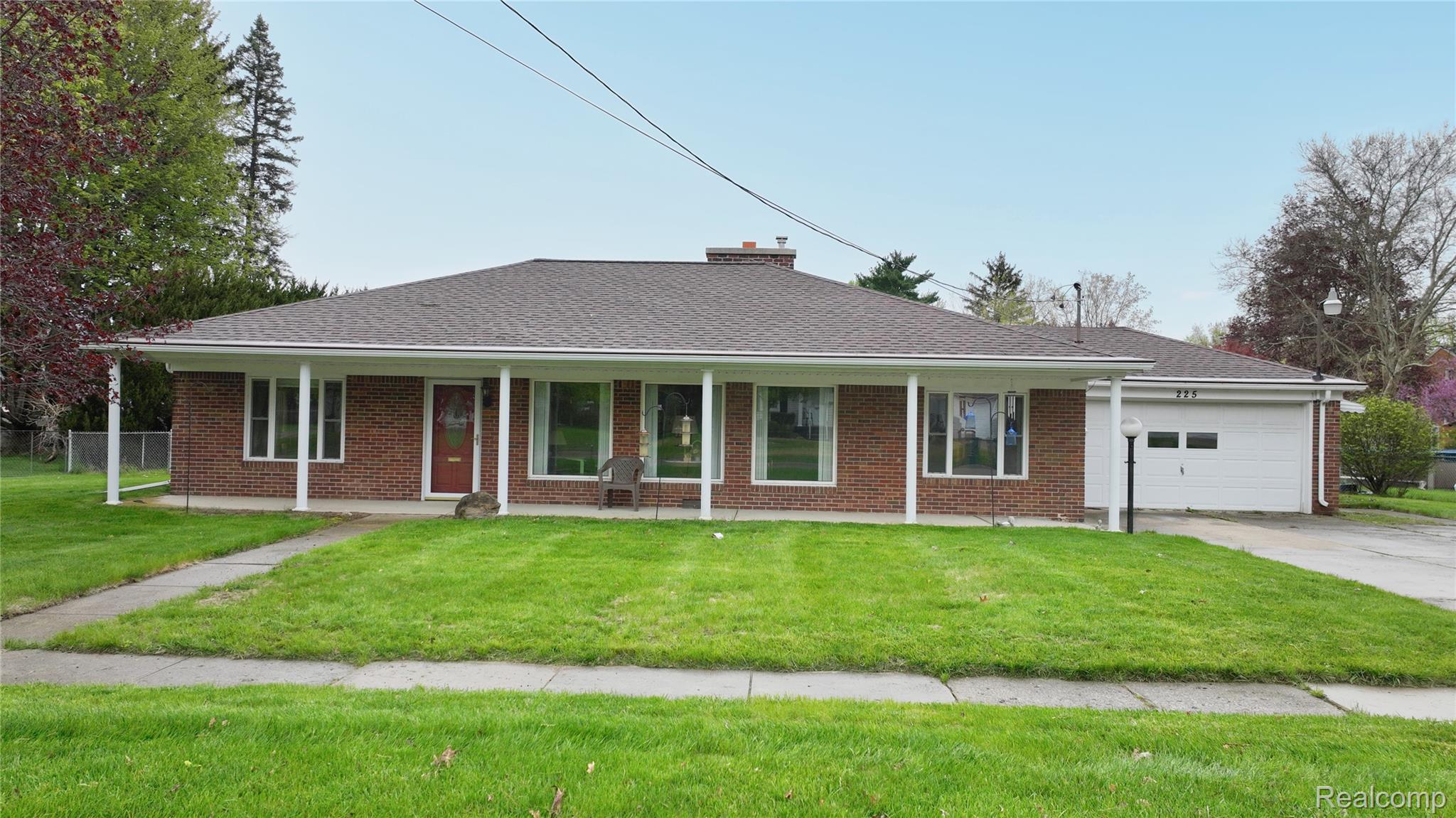 225, Park, Flushing, Michigan, 48433