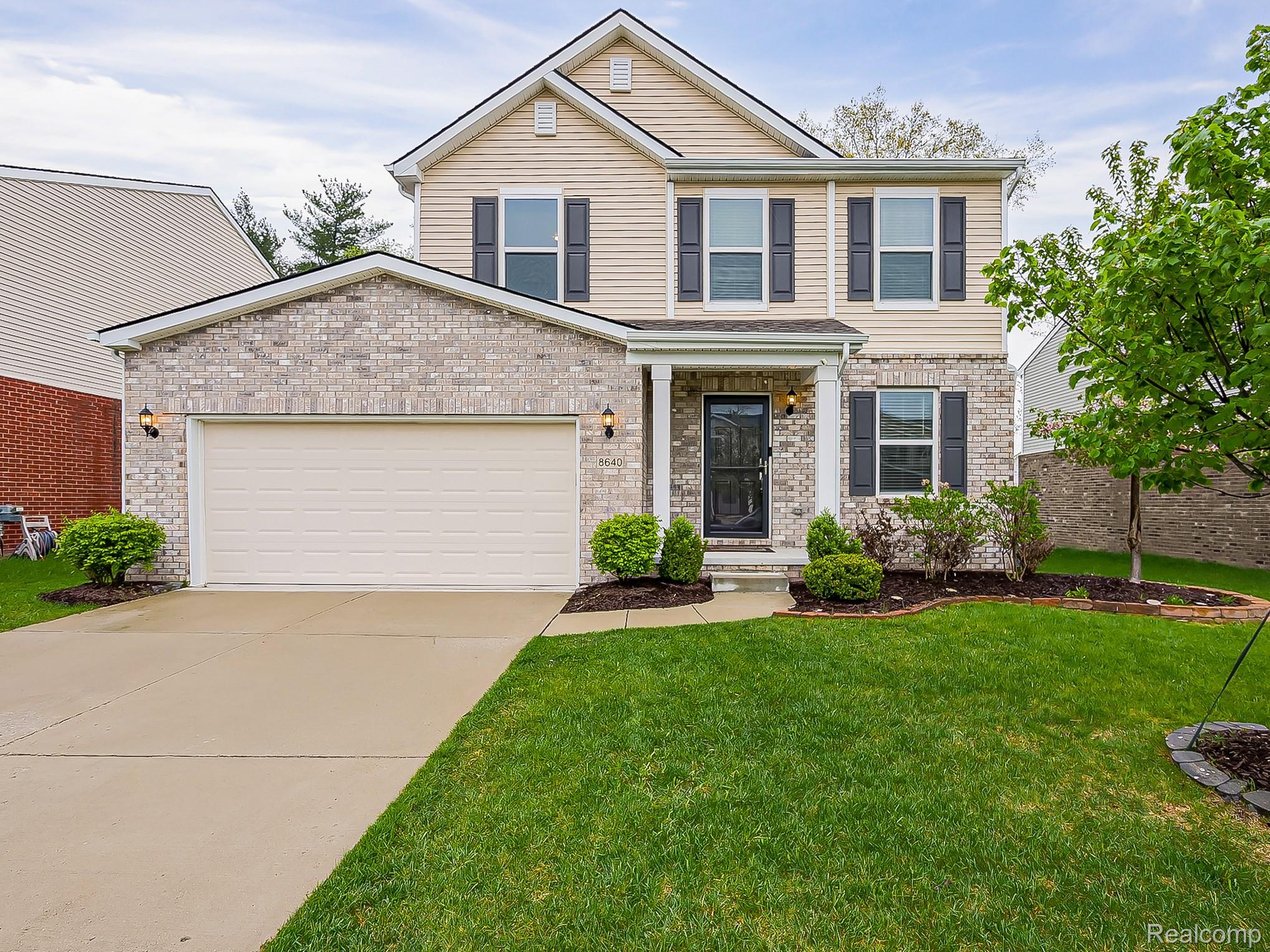 8640, Quincy, Westland, Michigan, 48185
