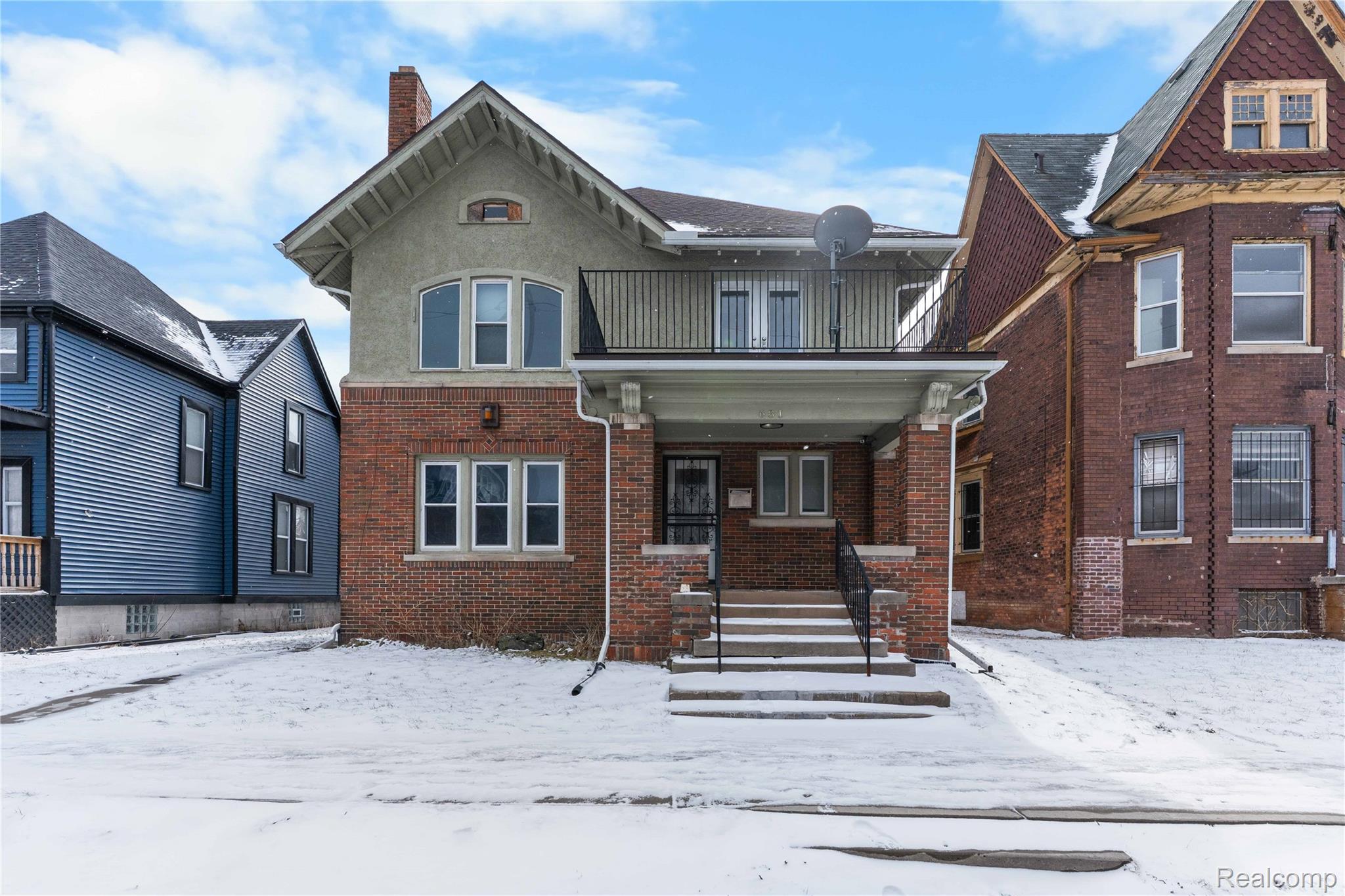 681, Clairmount, Detroit, Michigan, 48202