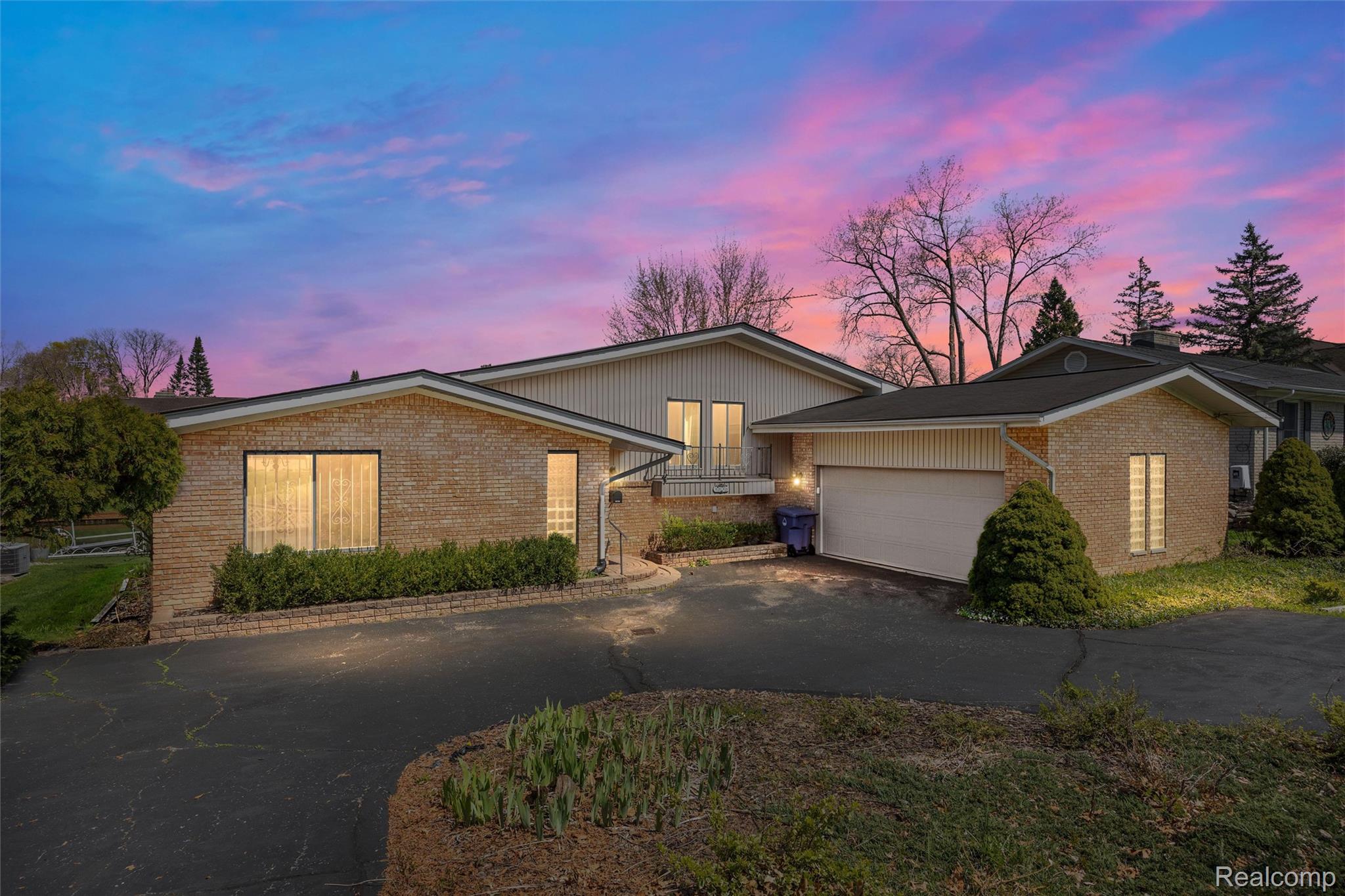 3036, Shawnee, Waterford, Michigan, 48329