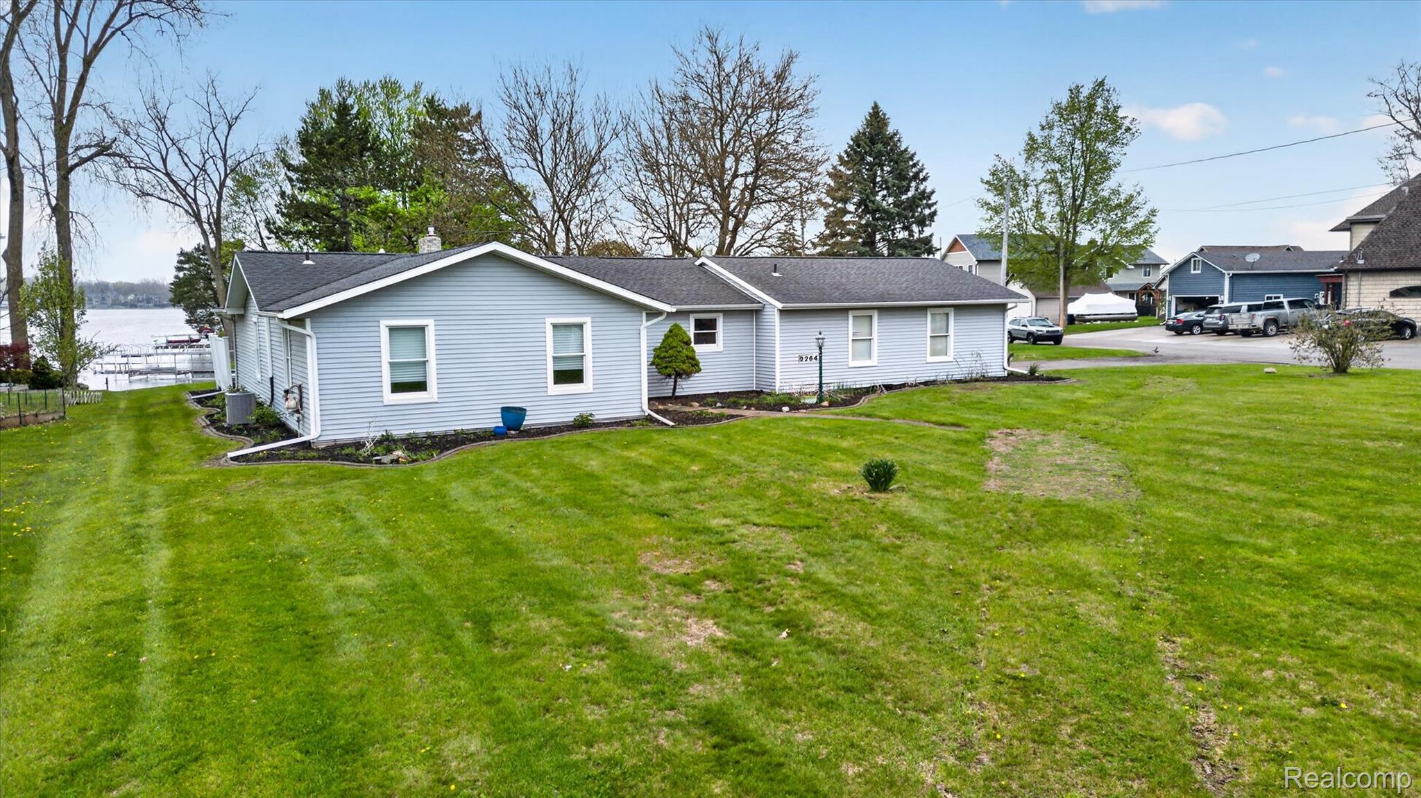 2264, Crane, Fenton, Michigan, 48430