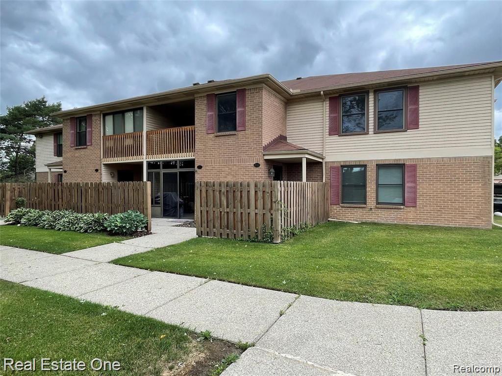 19317, Surrey, Northville, Michigan, 48167