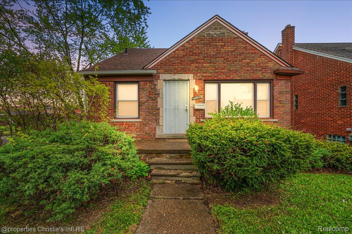 13916, Rossini, Detroit, Michigan, 48205