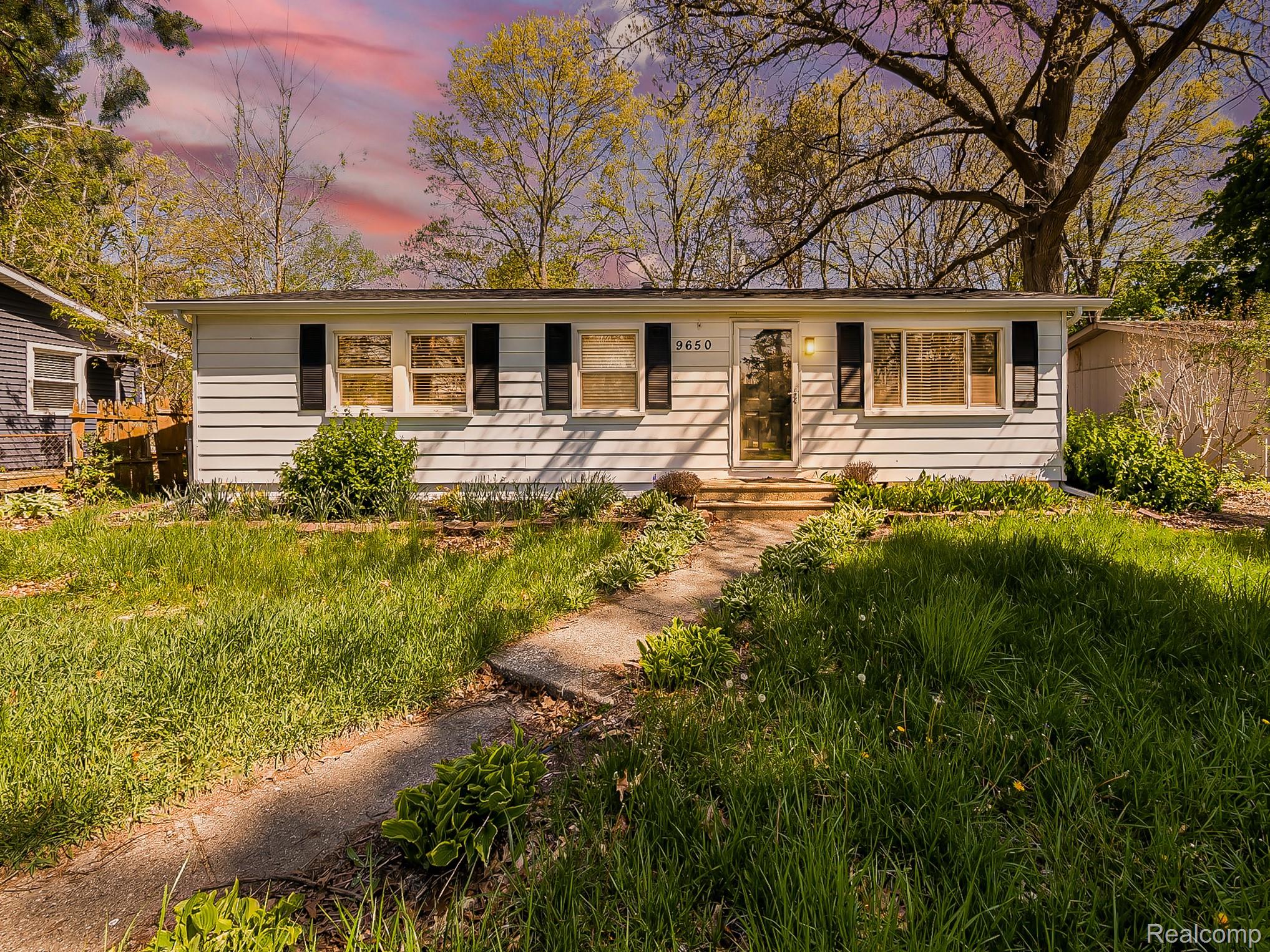 9650, Cooley Lake, White Lake, Michigan, 48386