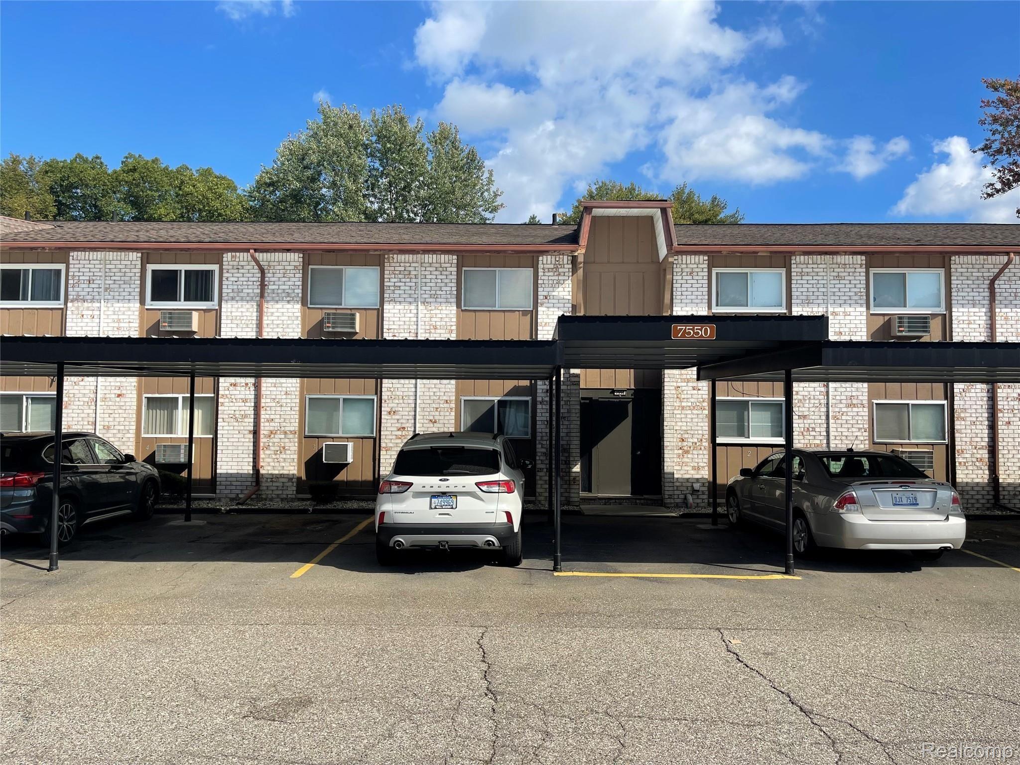 7550, WOODVIEW ST APT 3, #3, Westland, Michigan, 48185
