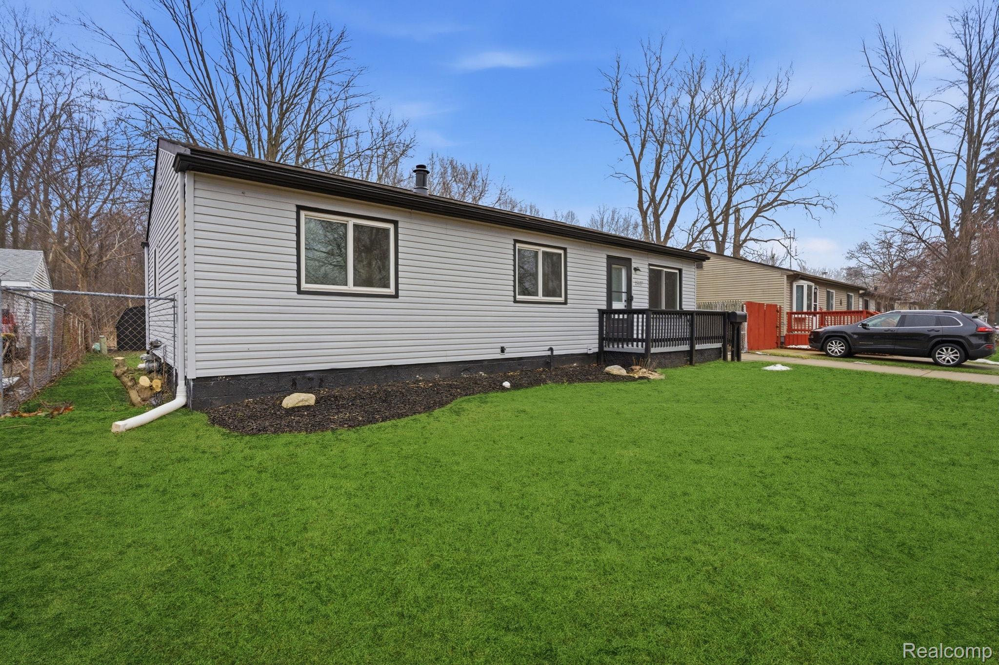 15527, MEADOW, Romulus, Michigan, 48174